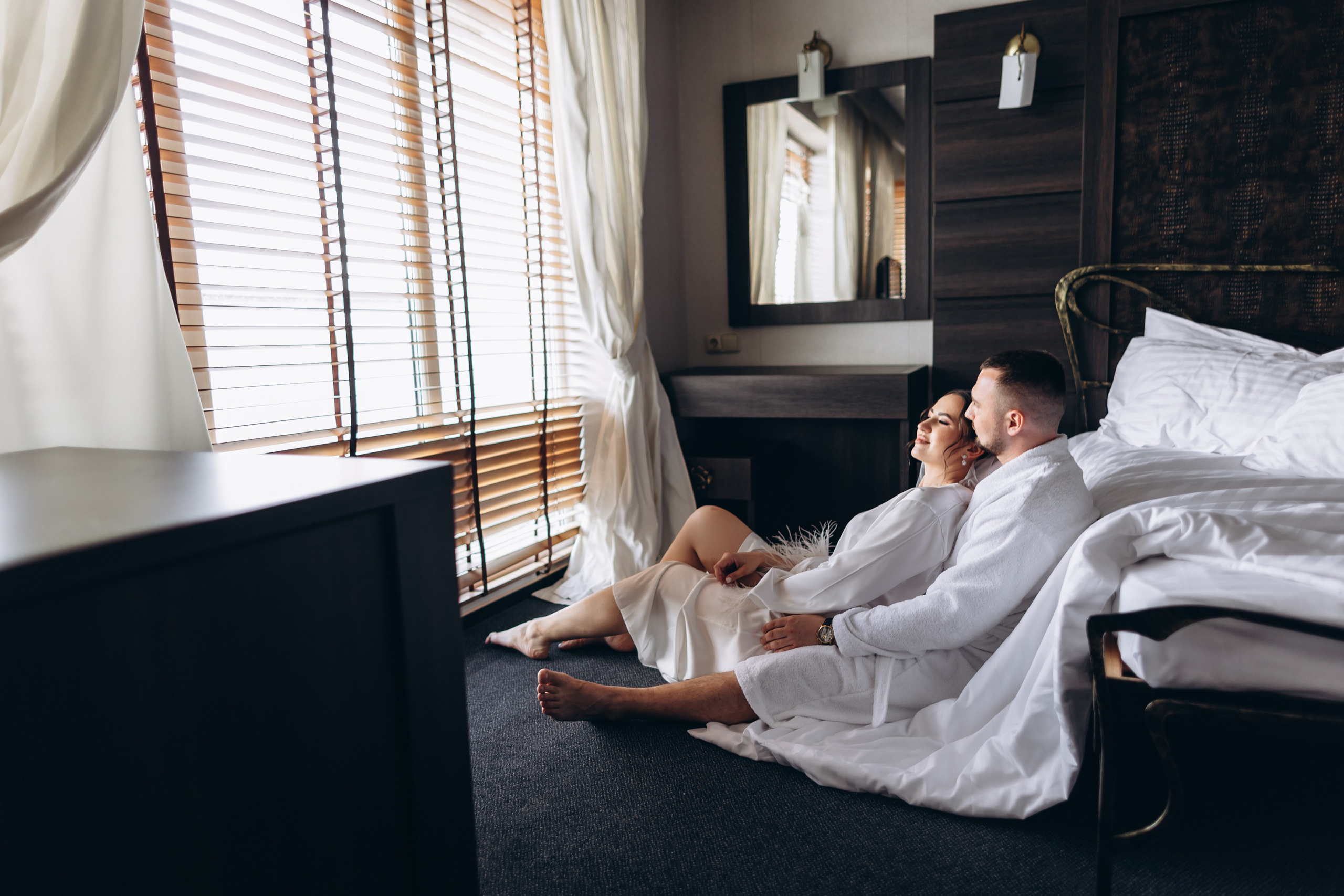 White Wedding. Wedding and Family Photograph