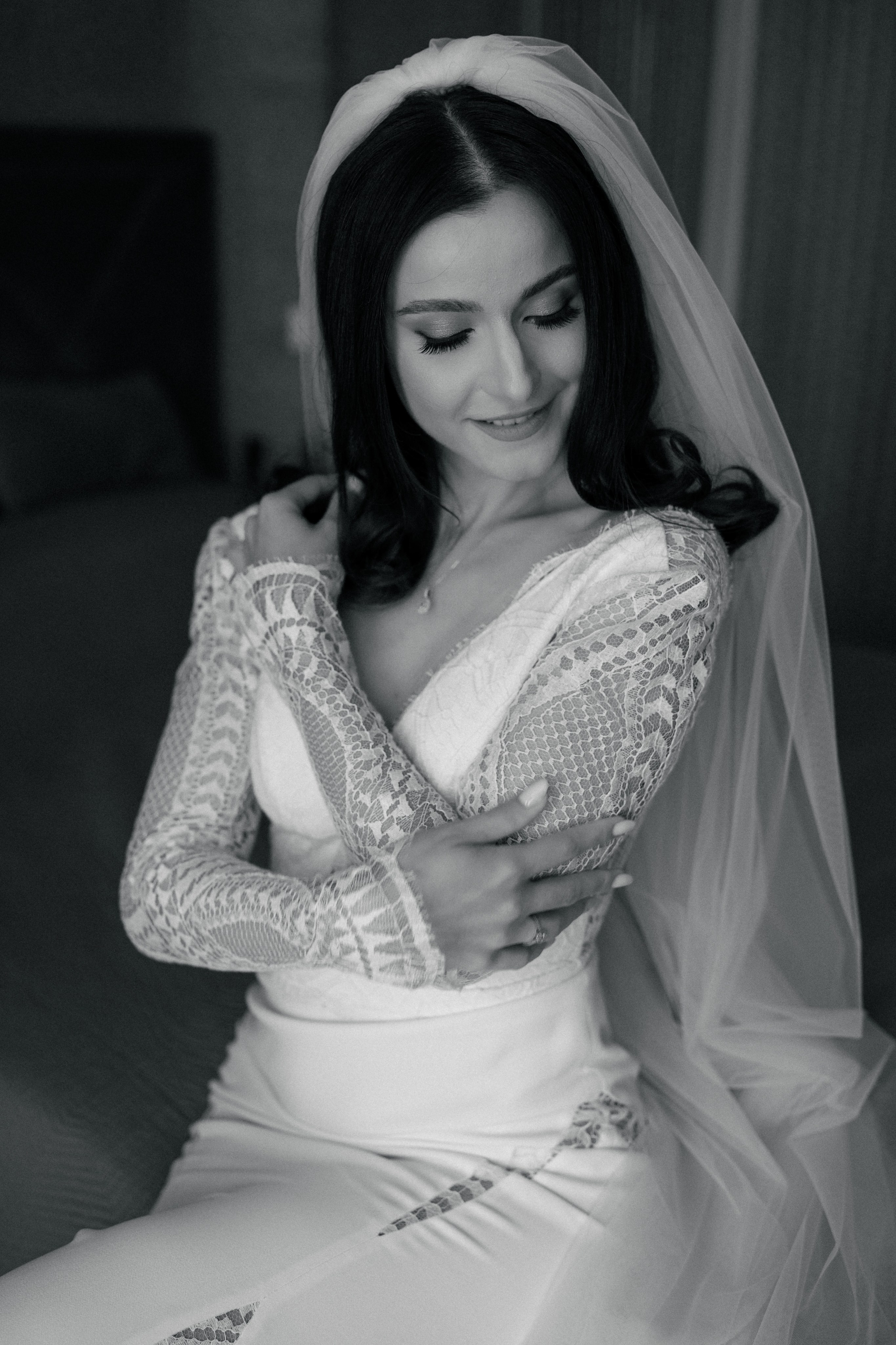 Elly & Andrew. Destination Wedding Photographer Alex Pasarelu