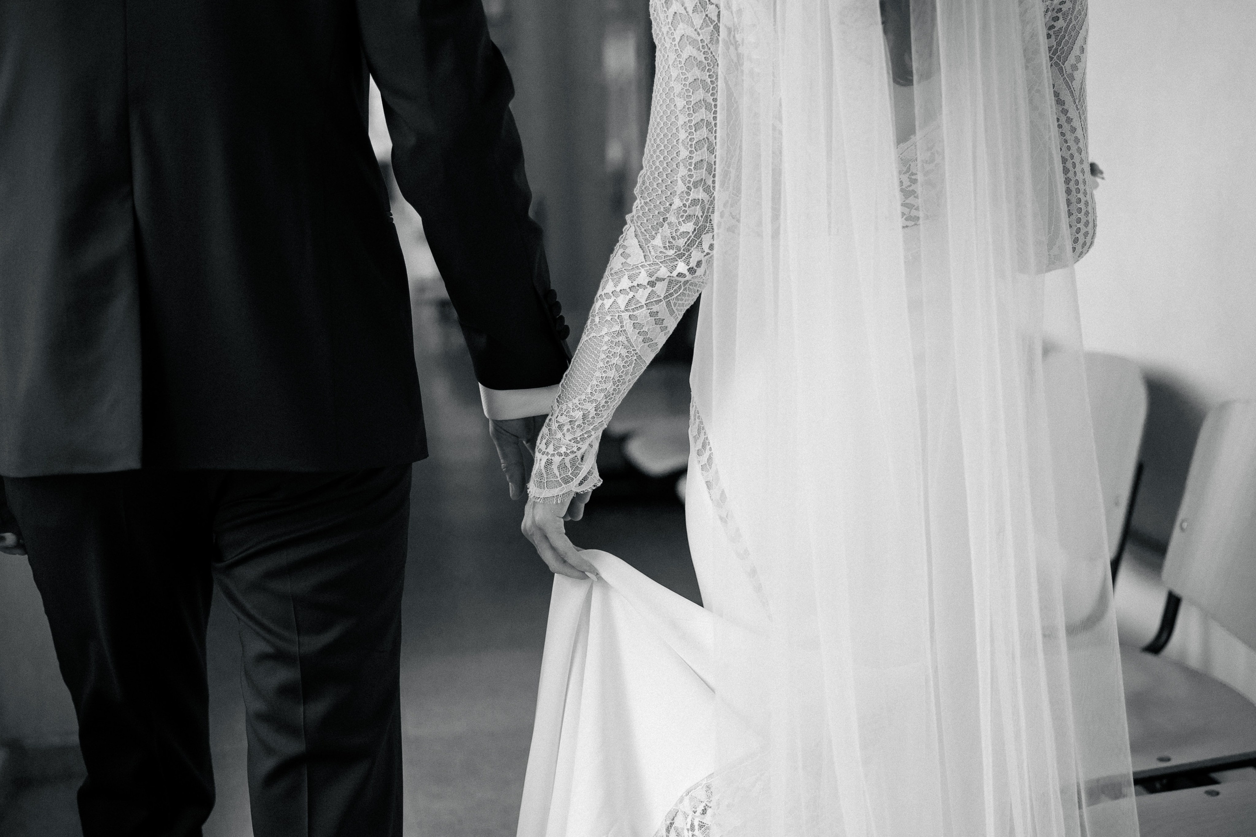 Elly & Andrew. Destination Wedding Photographer Alex Pasarelu