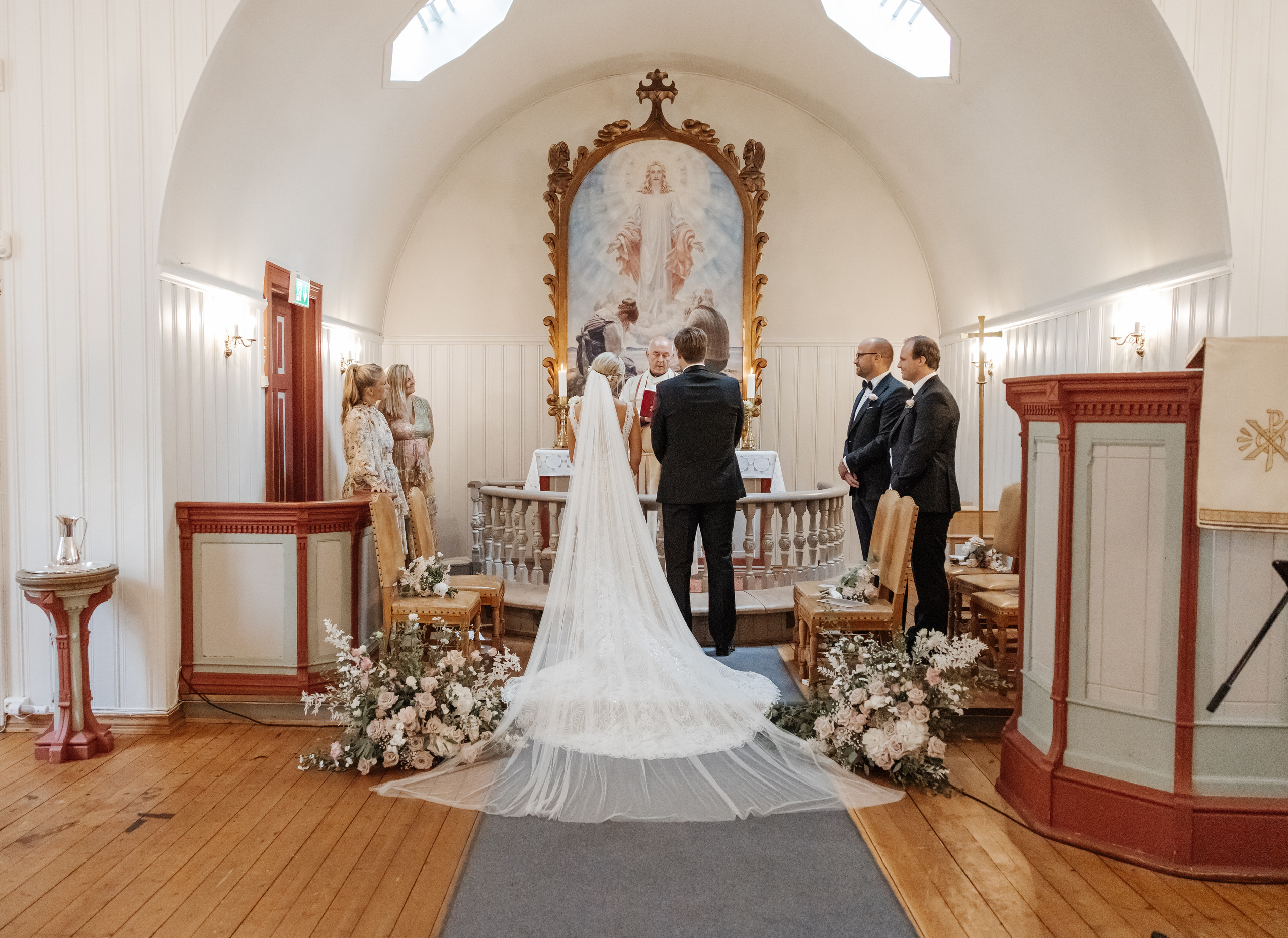 JULIE & HERMAN. HOME