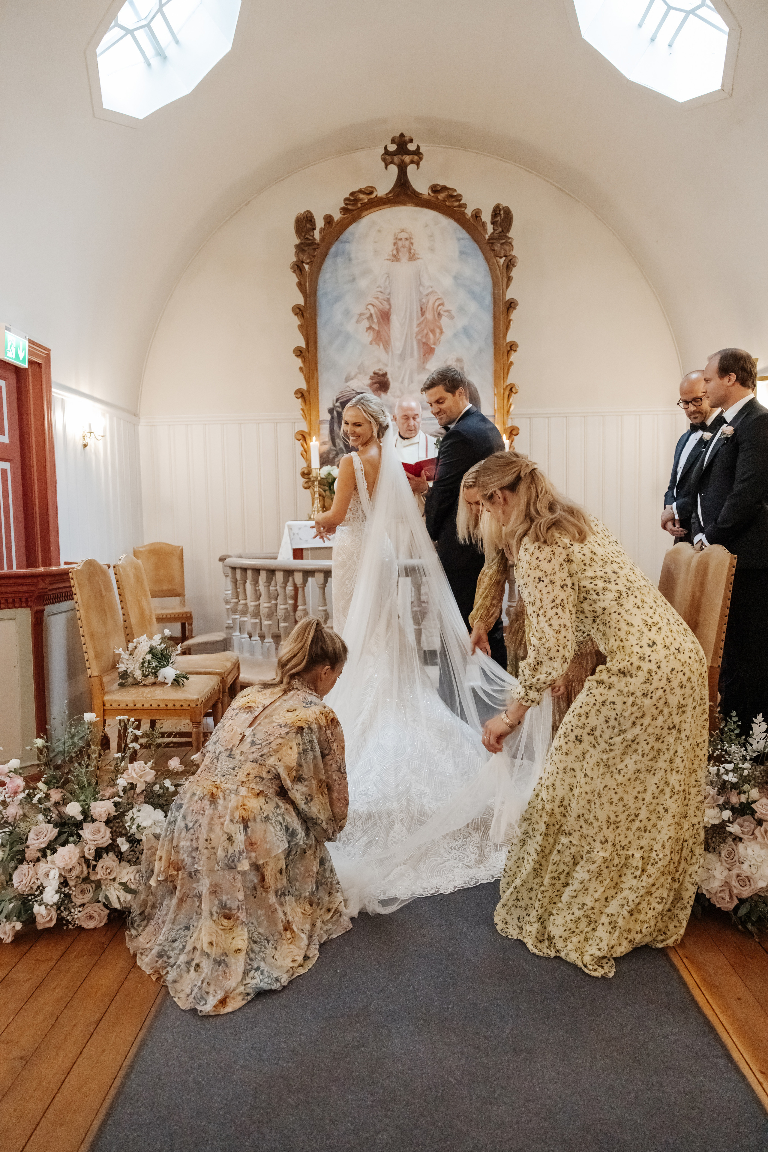 JULIE & HERMAN. HOME