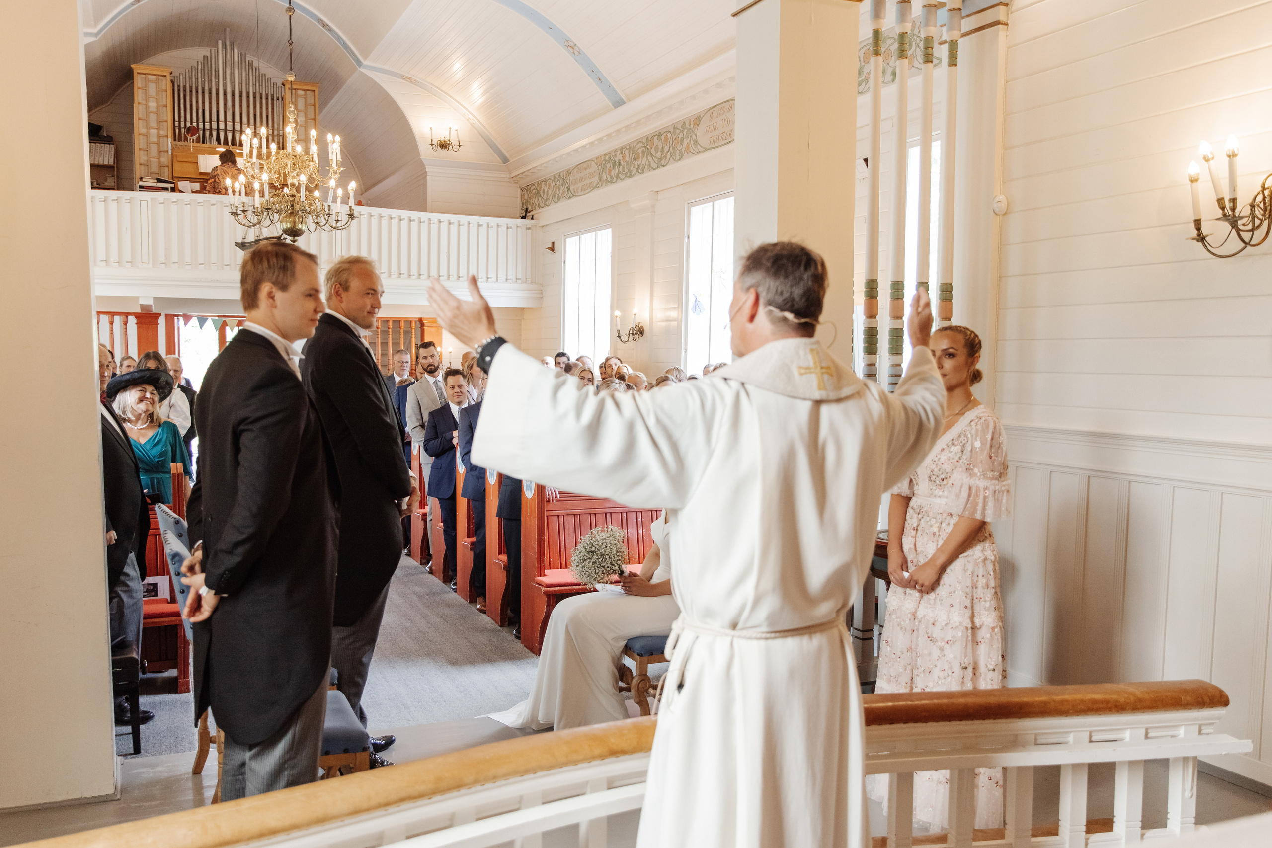 ANE & CHRISTIAN. HOME