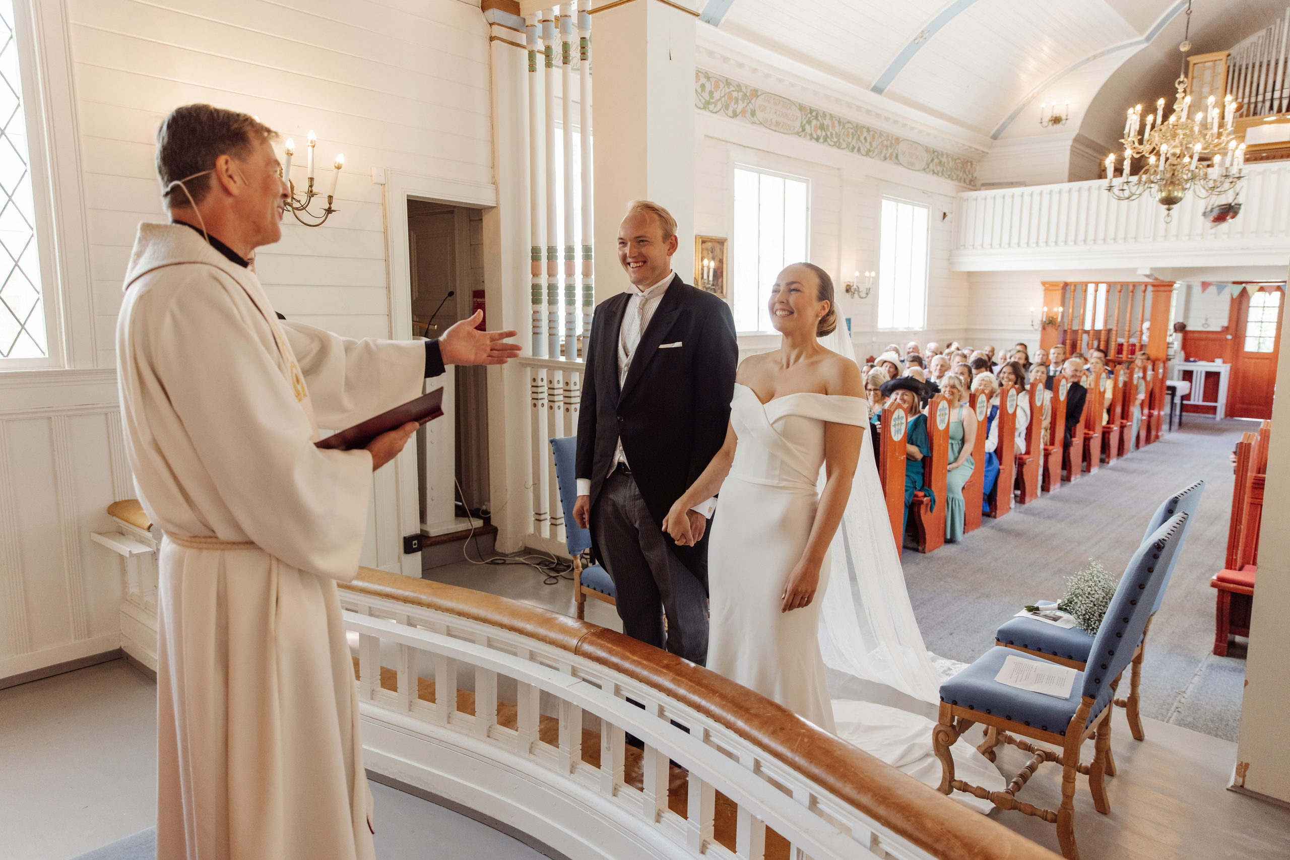 ANE & CHRISTIAN. HOME