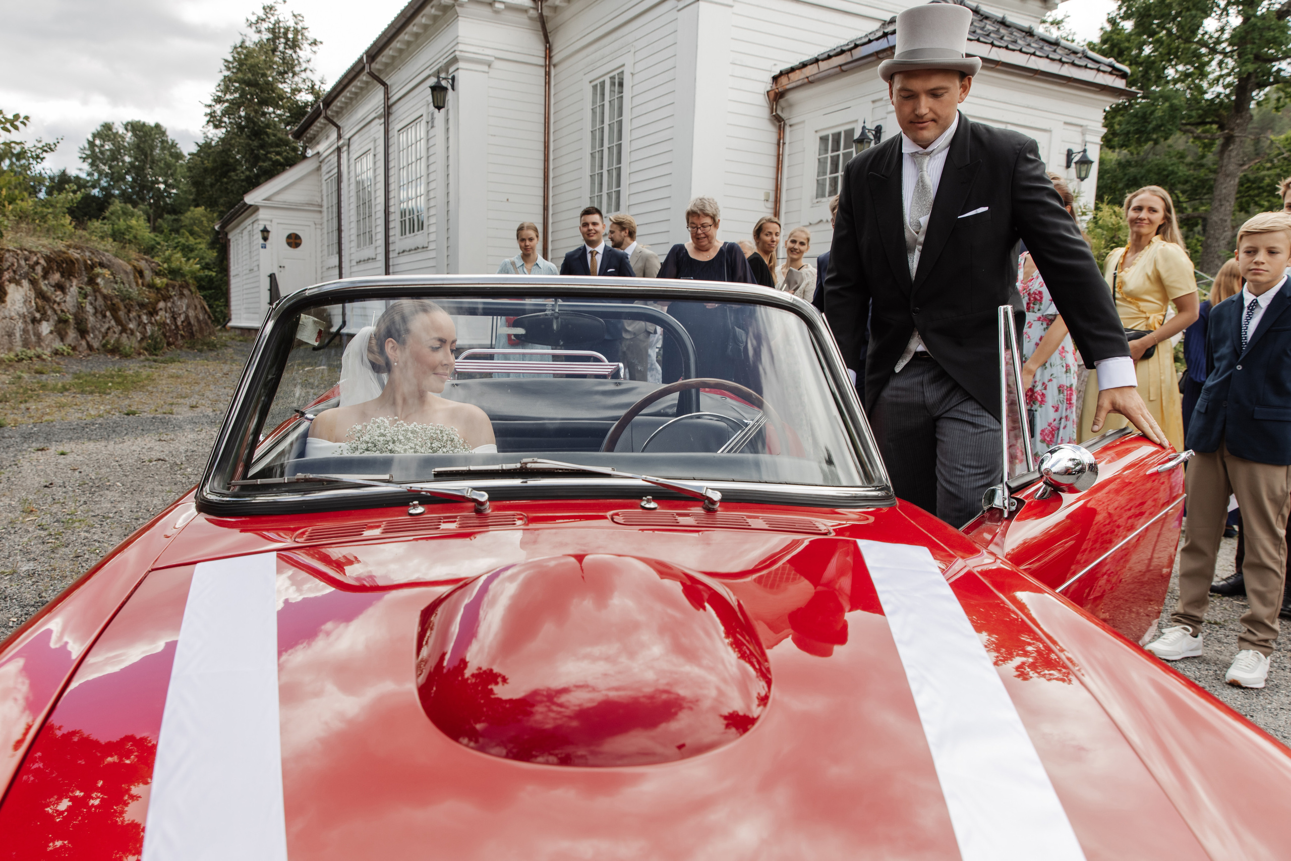 ANE & CHRISTIAN. HOME