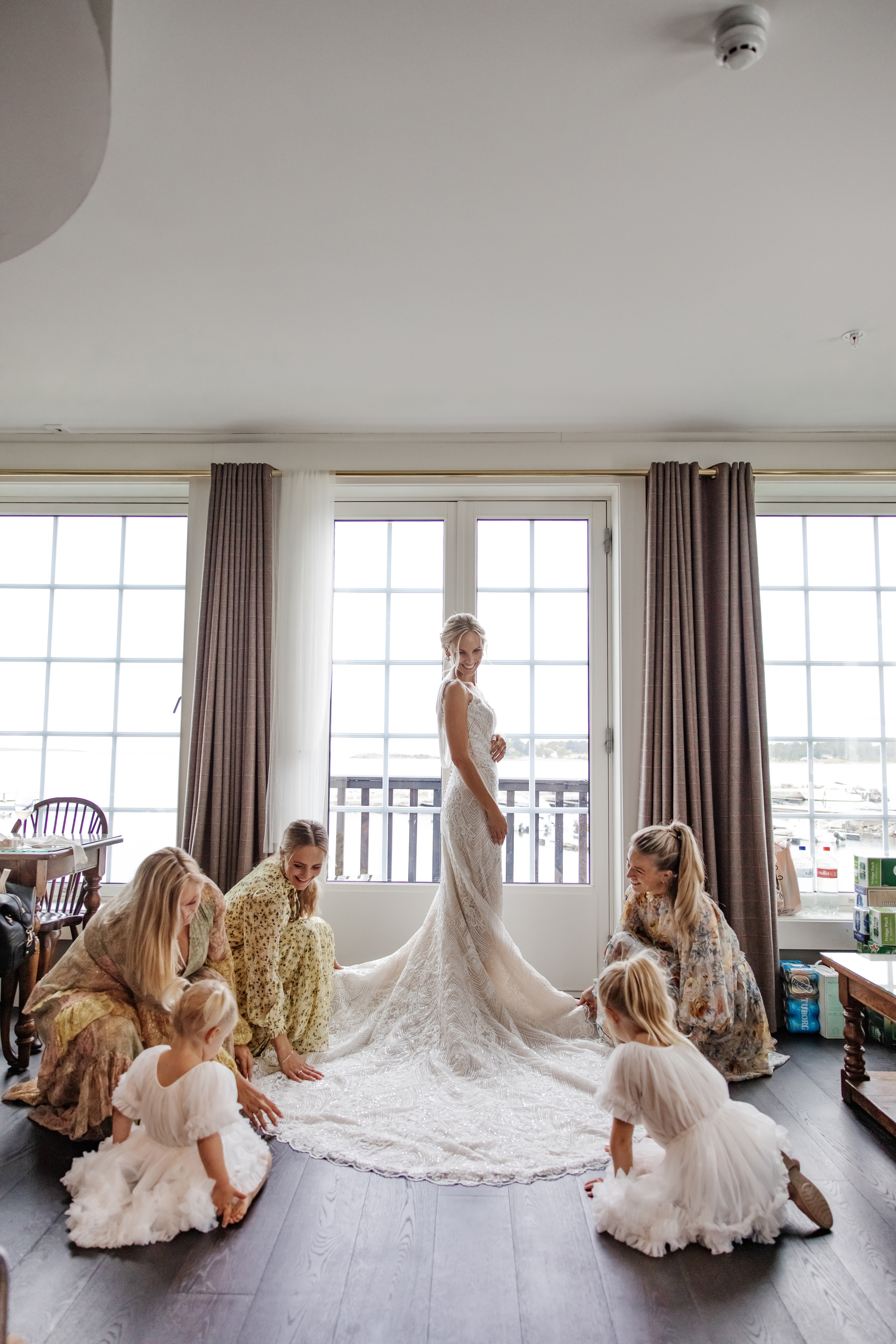 JULIE & HERMAN. HOME