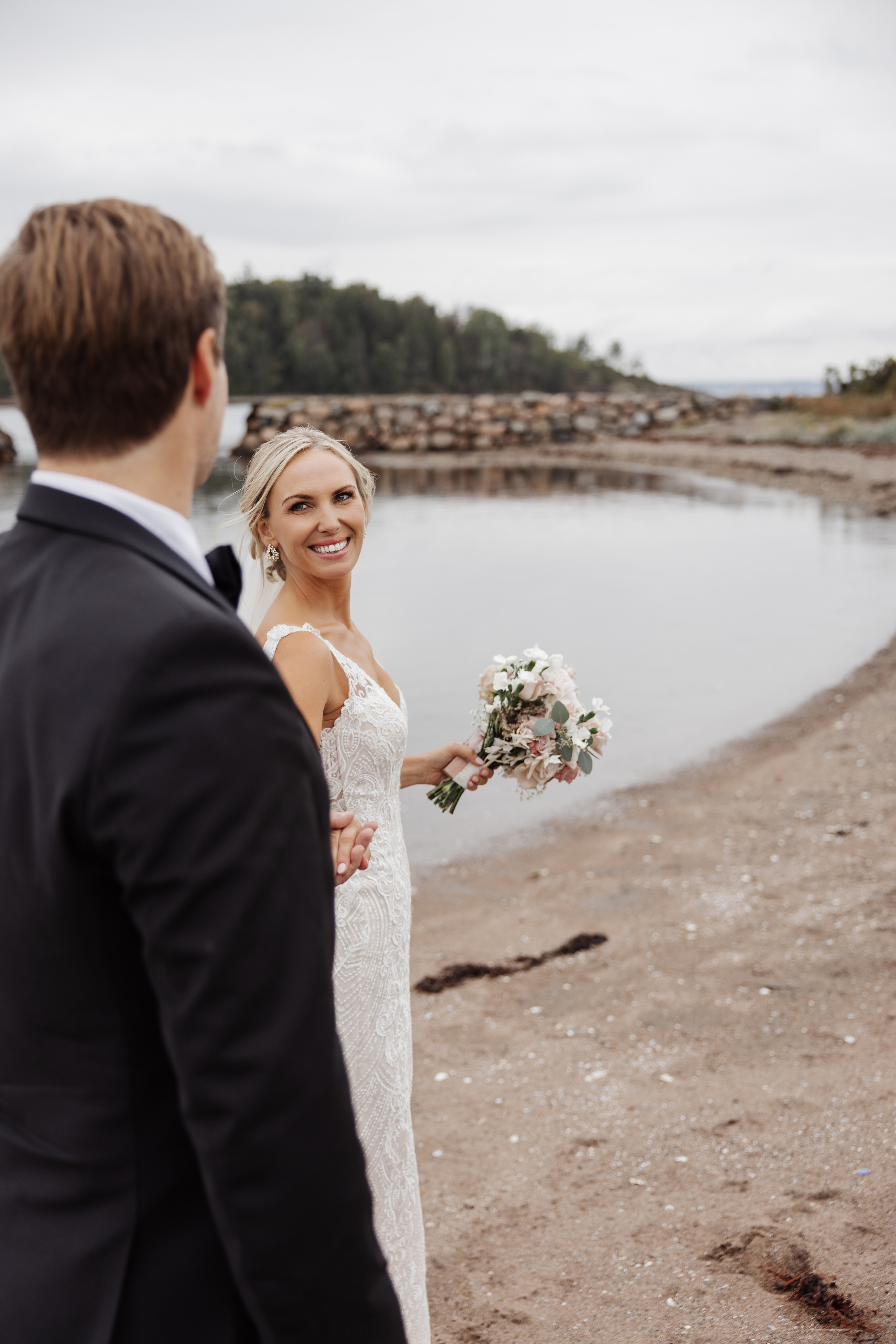 JULIE & HERMAN. HOME