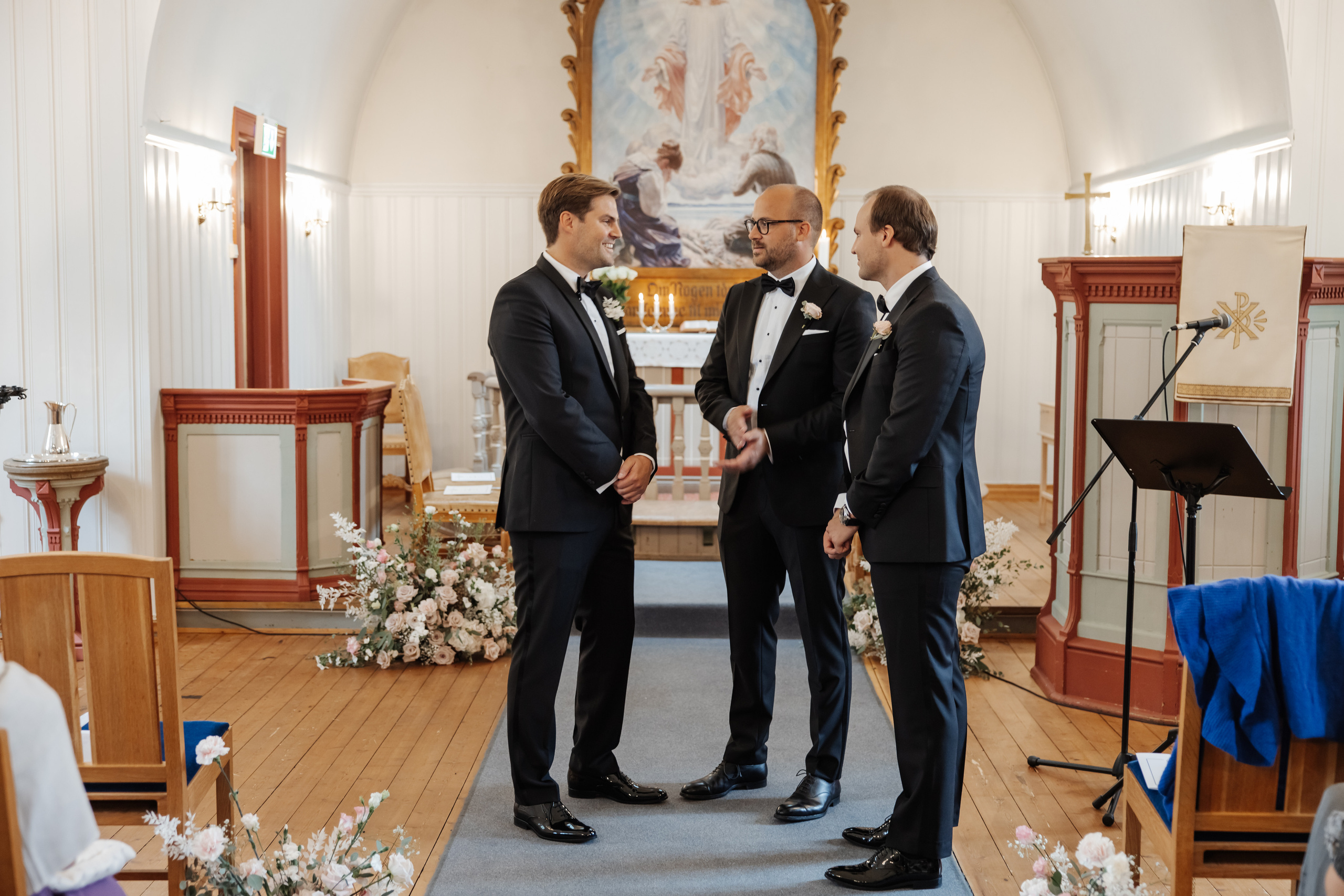 JULIE & HERMAN. HOME