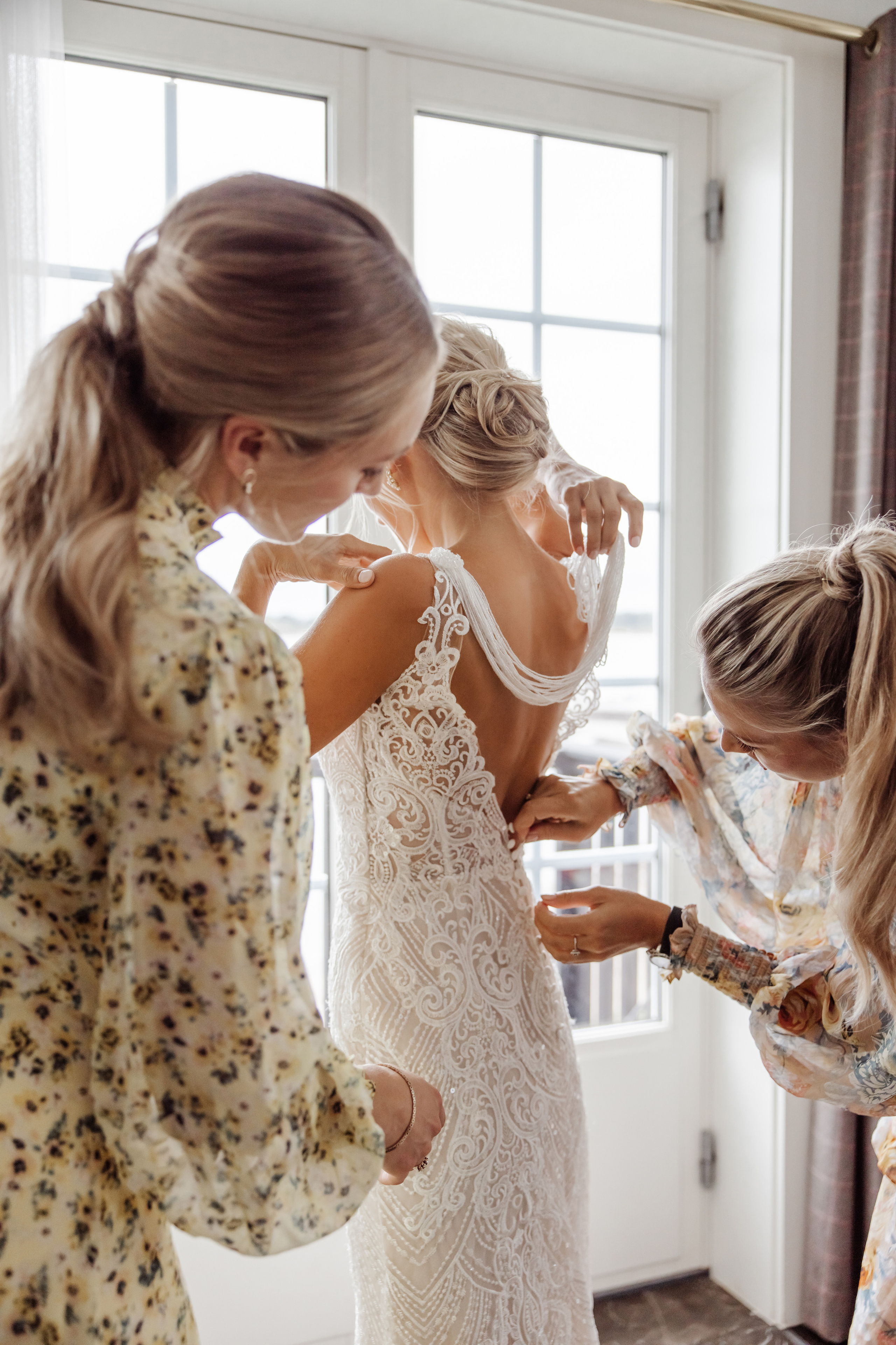 JULIE & HERMAN. HOME