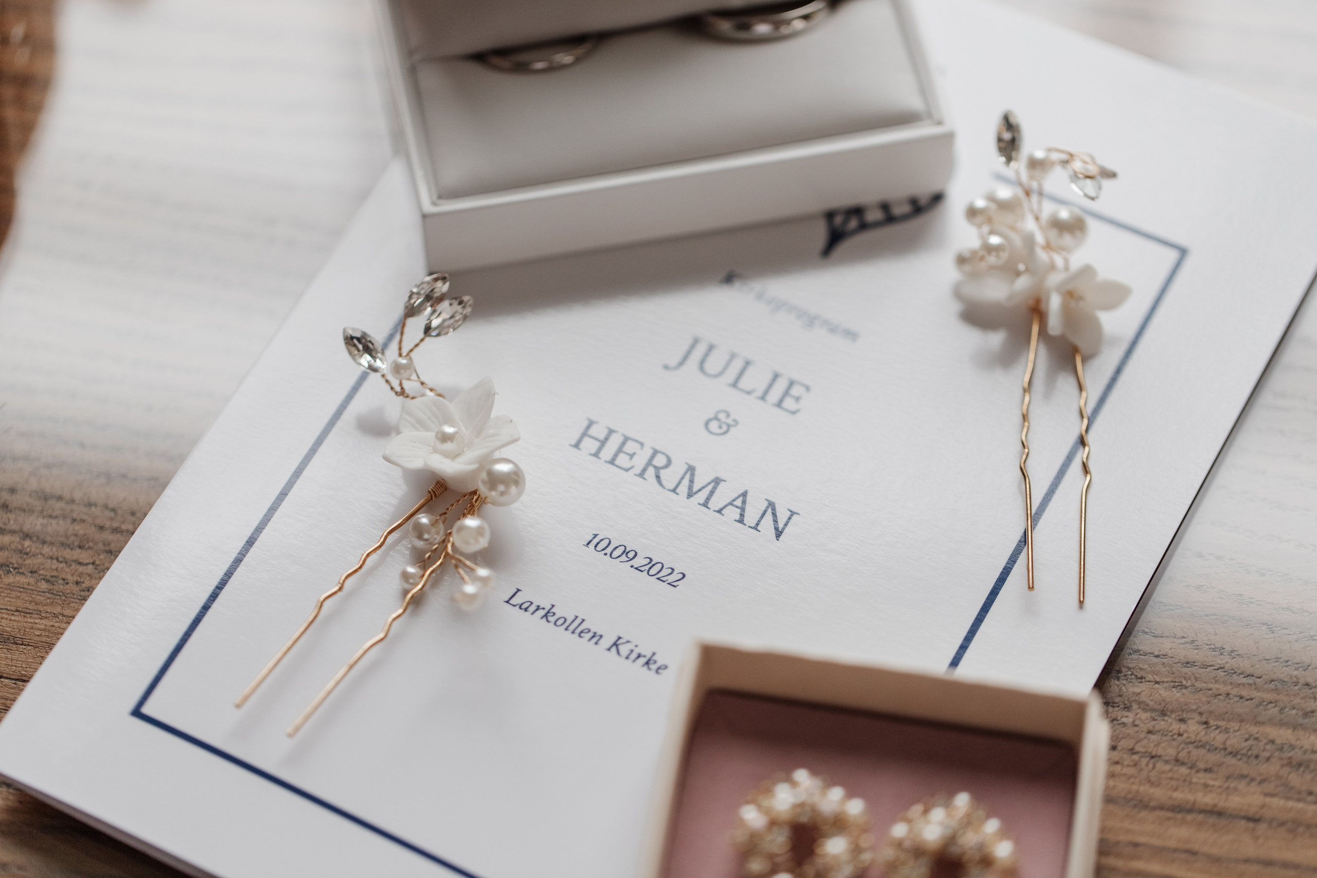 JULIE & HERMAN. HOME