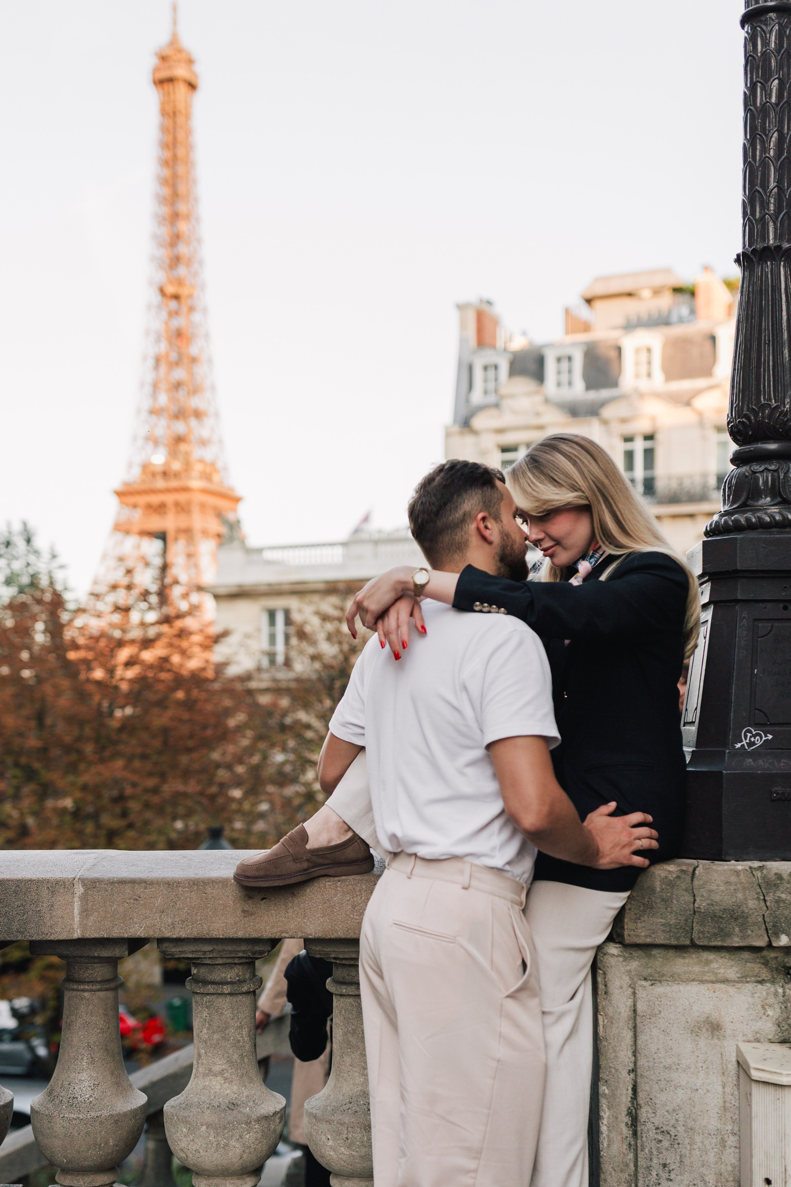 Paris couple shooting. Фотограф, Руан, Франция
