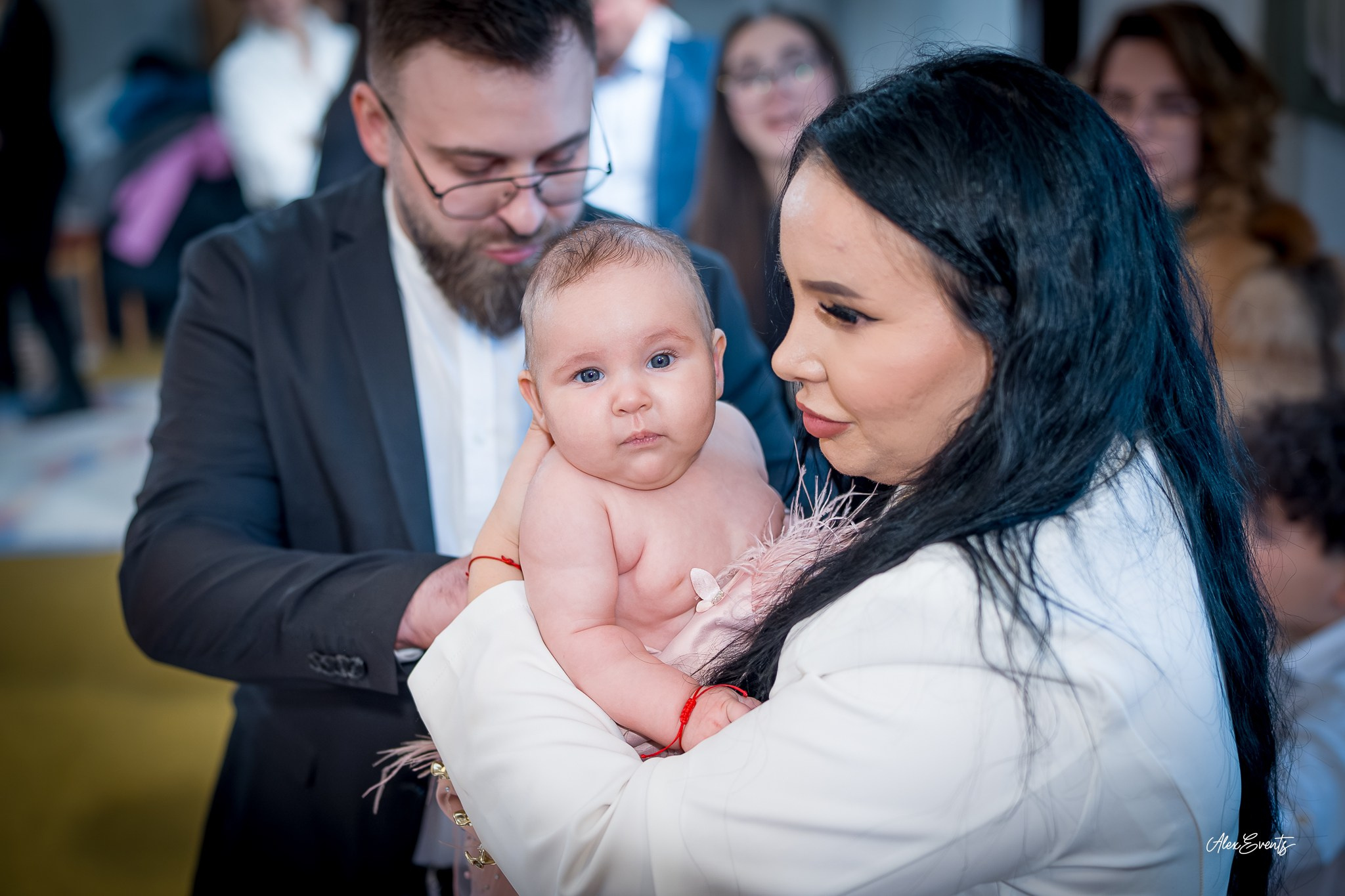 Fotograf Botez Roman Danemarca la biserica romaneasca din Agerbæk| Alex Events. AlexEvents Fotograf / Videograf de evenimente Danemarca DK Horsens, Arhus, Odense, Vejle.Nunta, botez, foto-studio