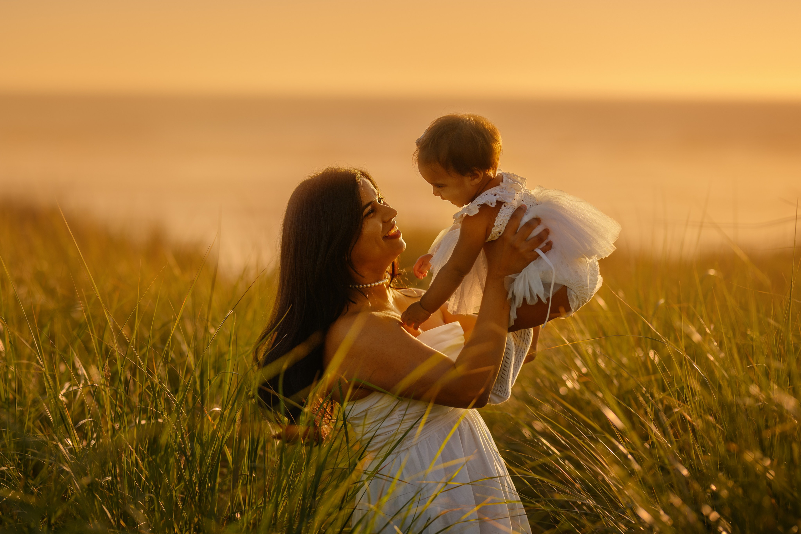 Praveena’s family. Wedding & family photography in Seattle area. Helen Michelle photographer