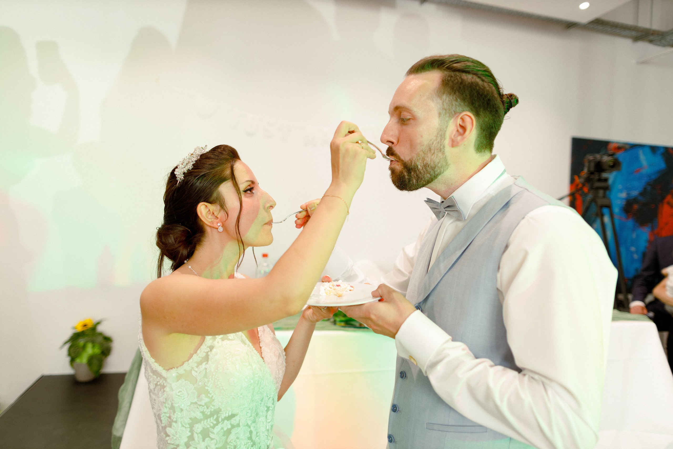 Hochzeitsfotografie in der Weißen Villa Elmshorn | Historischer Charme in Schleswig-Holstein. Hochzeitsfotograf und Hochzeitsvideograf aus Hamburg | Roka21Film