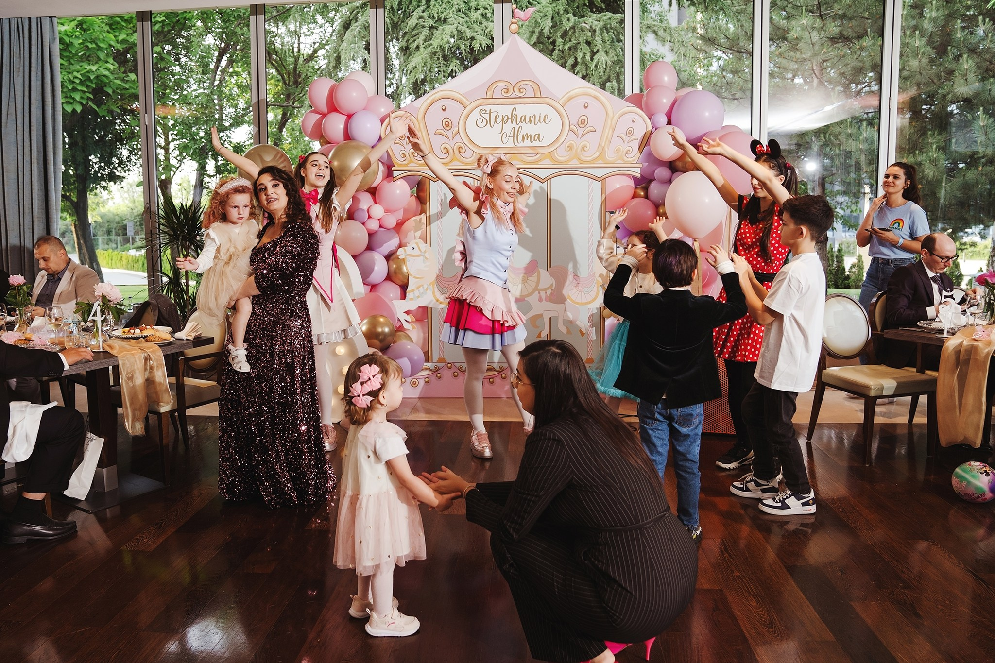 Stephanie Alma. Fotograf evenimente. Fotograf nunta. Fotograf Botez. Mihaela Savu