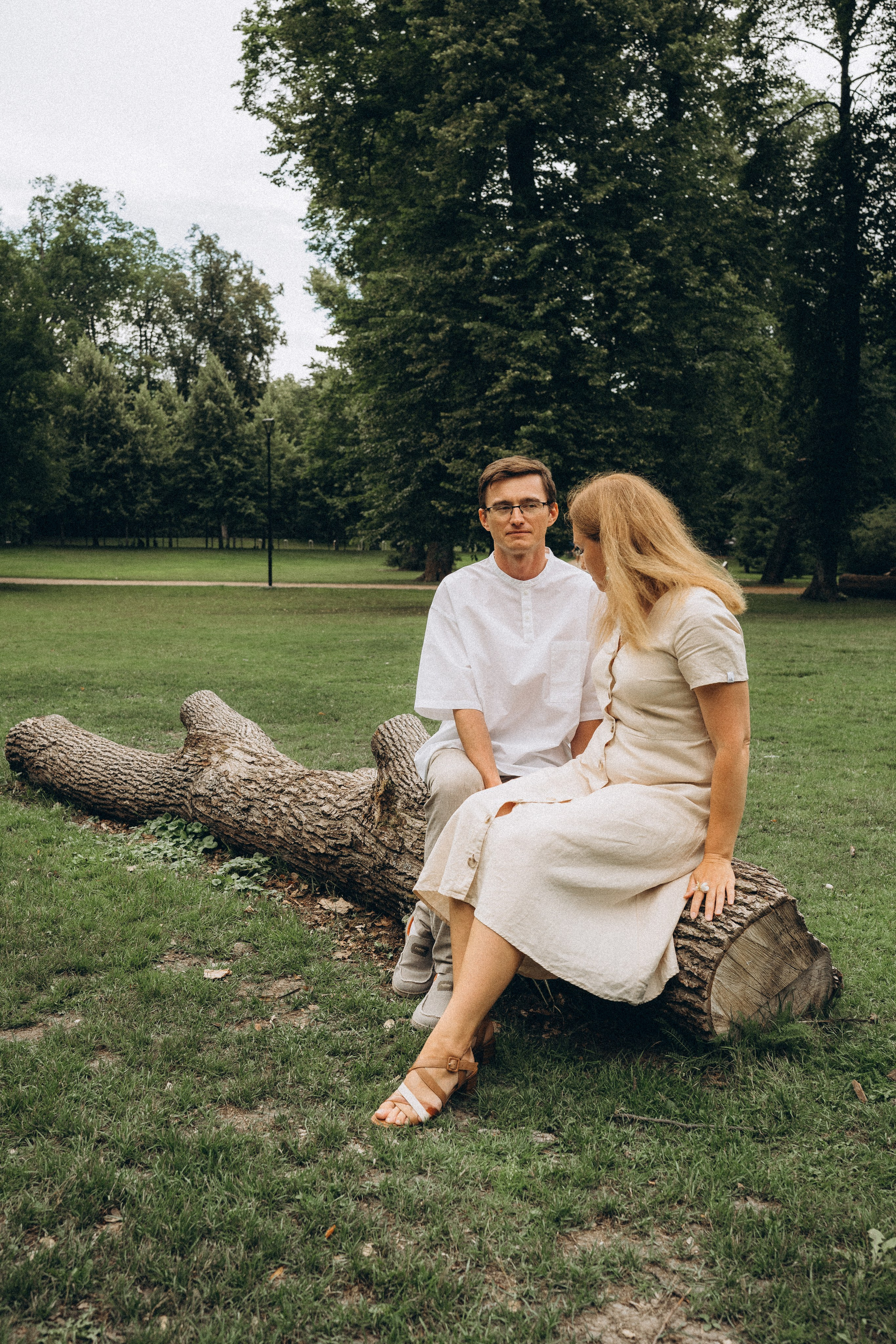 Kaivopuisto. Wedding and potrait photographer in Helsinki Vickan O