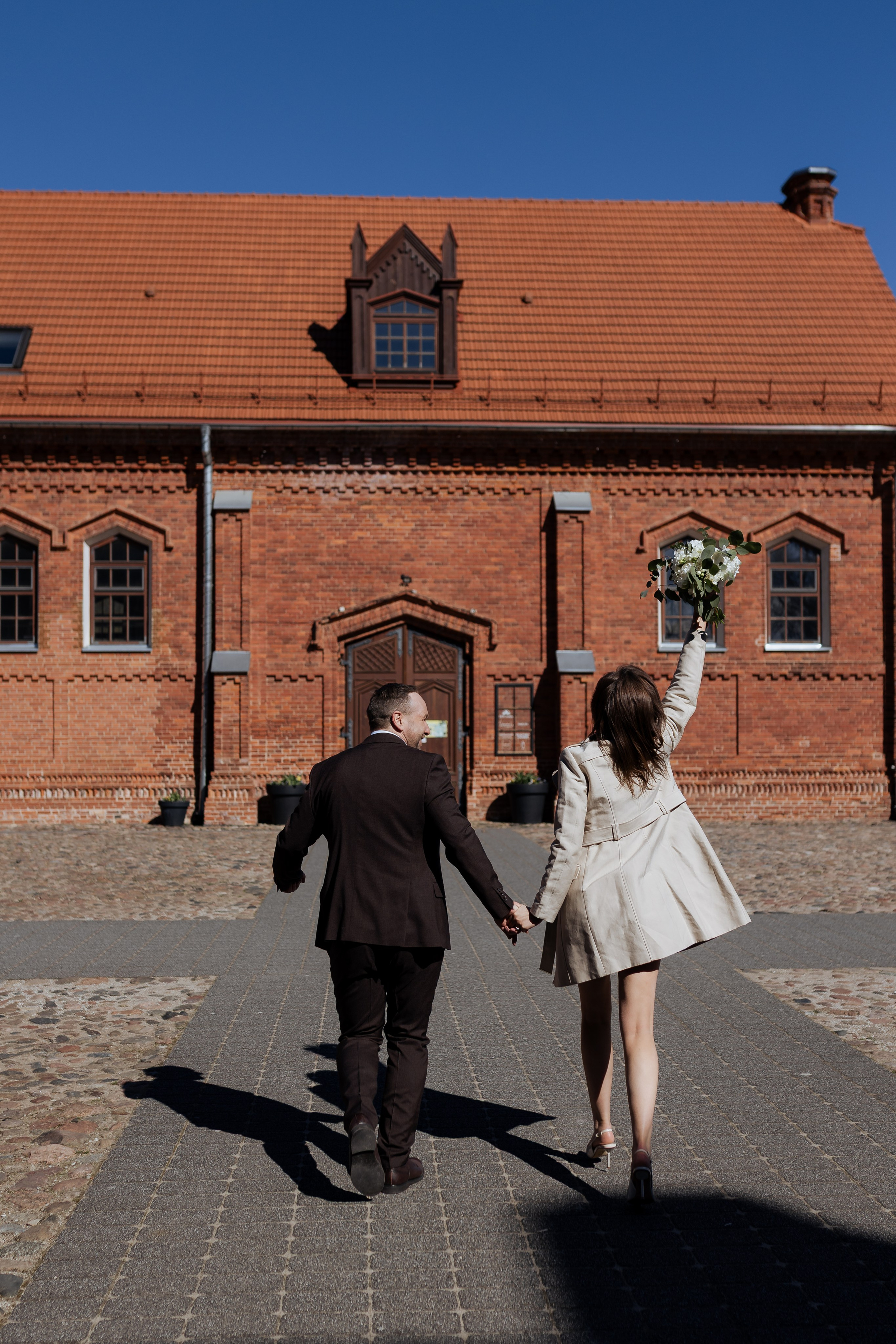 Monika ir Vytautas — miestu alsuojanti trumpa jaunųjų fotosesija Kaune