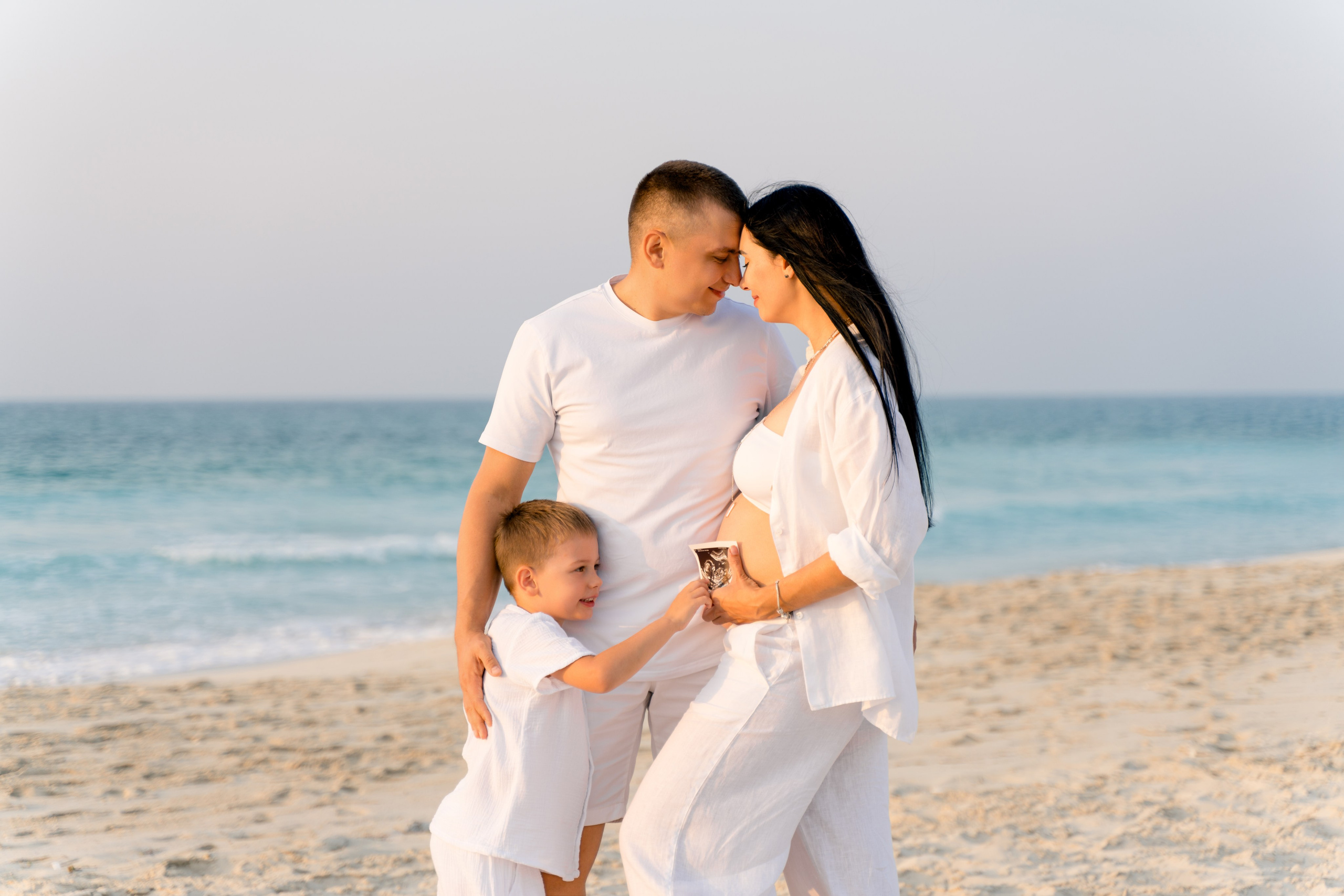 Family Photoshoot on&nbsp;the Beach in&nbsp;Abu Dhabi