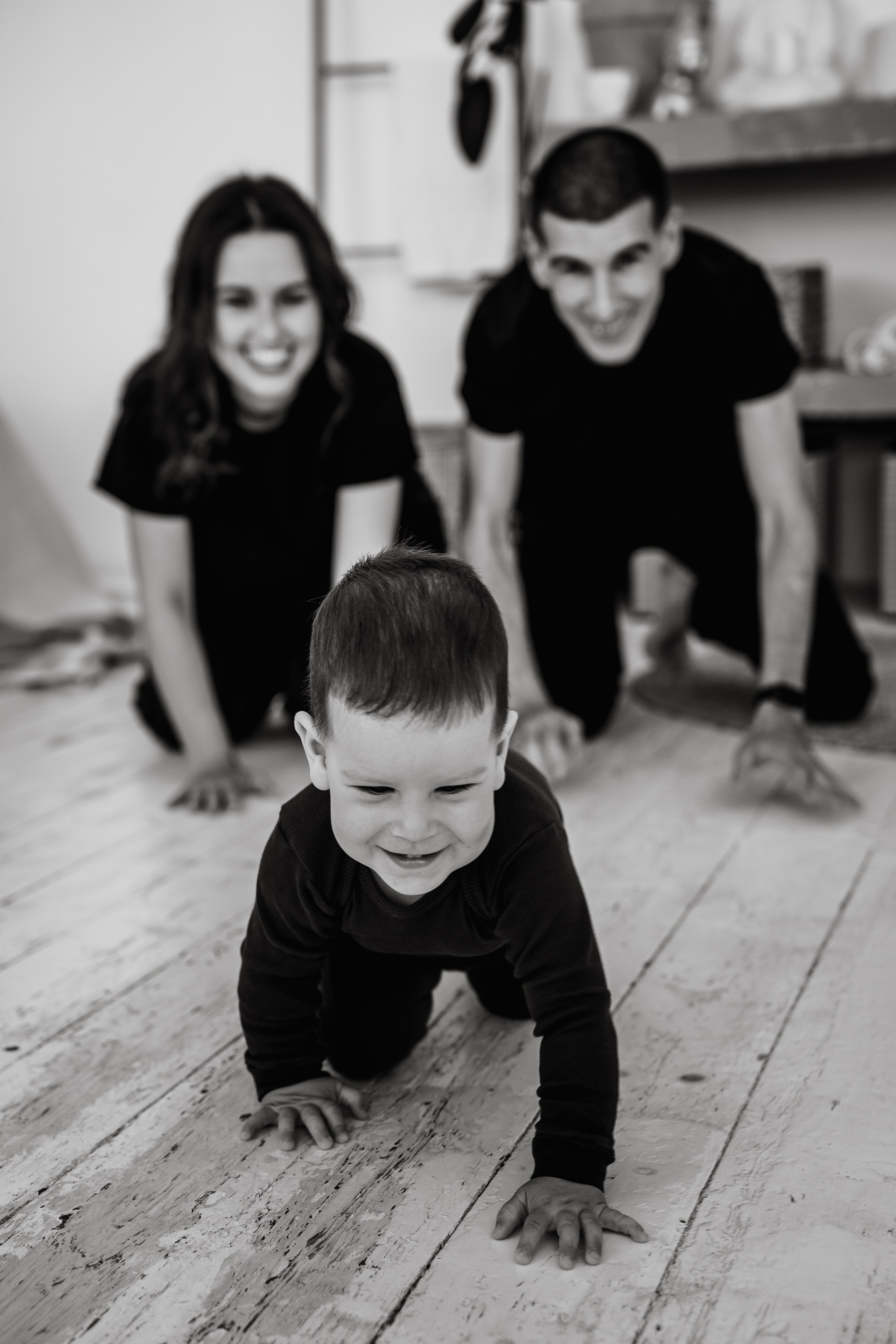 Anastasia, Jane, Sava at home. Wedding and family photographer and videographer PA, NJ, NY, DE, MD