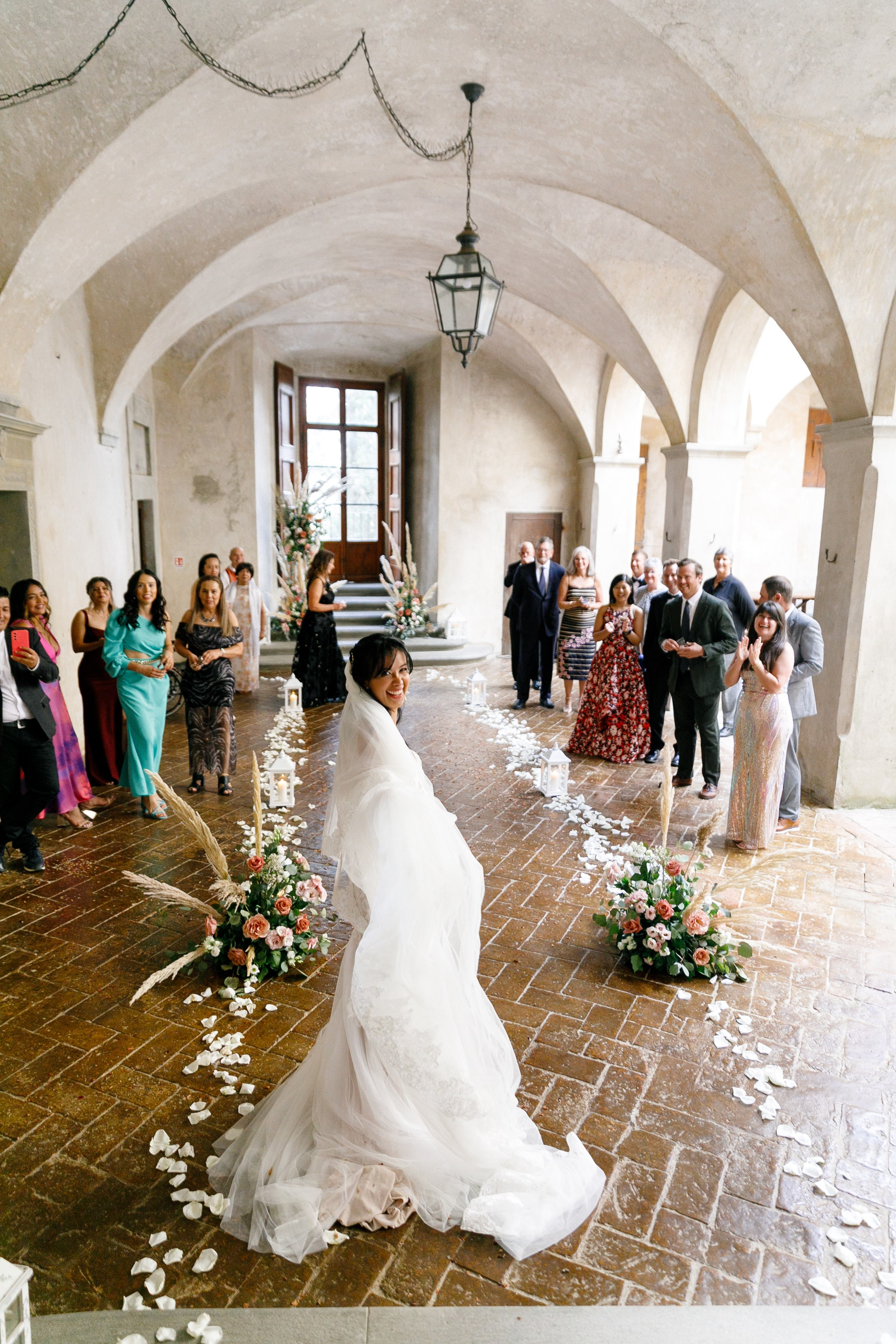Tuscany Castello di Montegufoni wedding. Iurkovski PHOTOGRAPHY in Europe. Luxury destination weddings and events