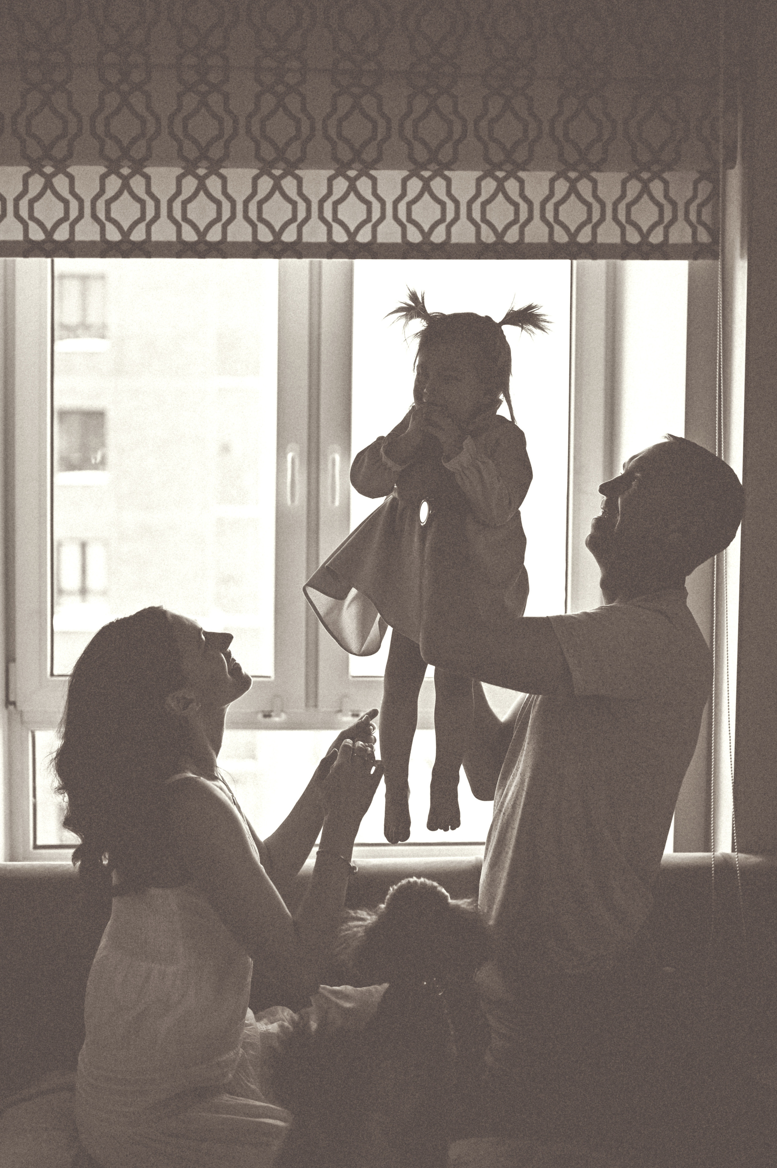 ALESSANDRO&KATYA FOTOGRAFIA DI FAMIGLIA A CASA