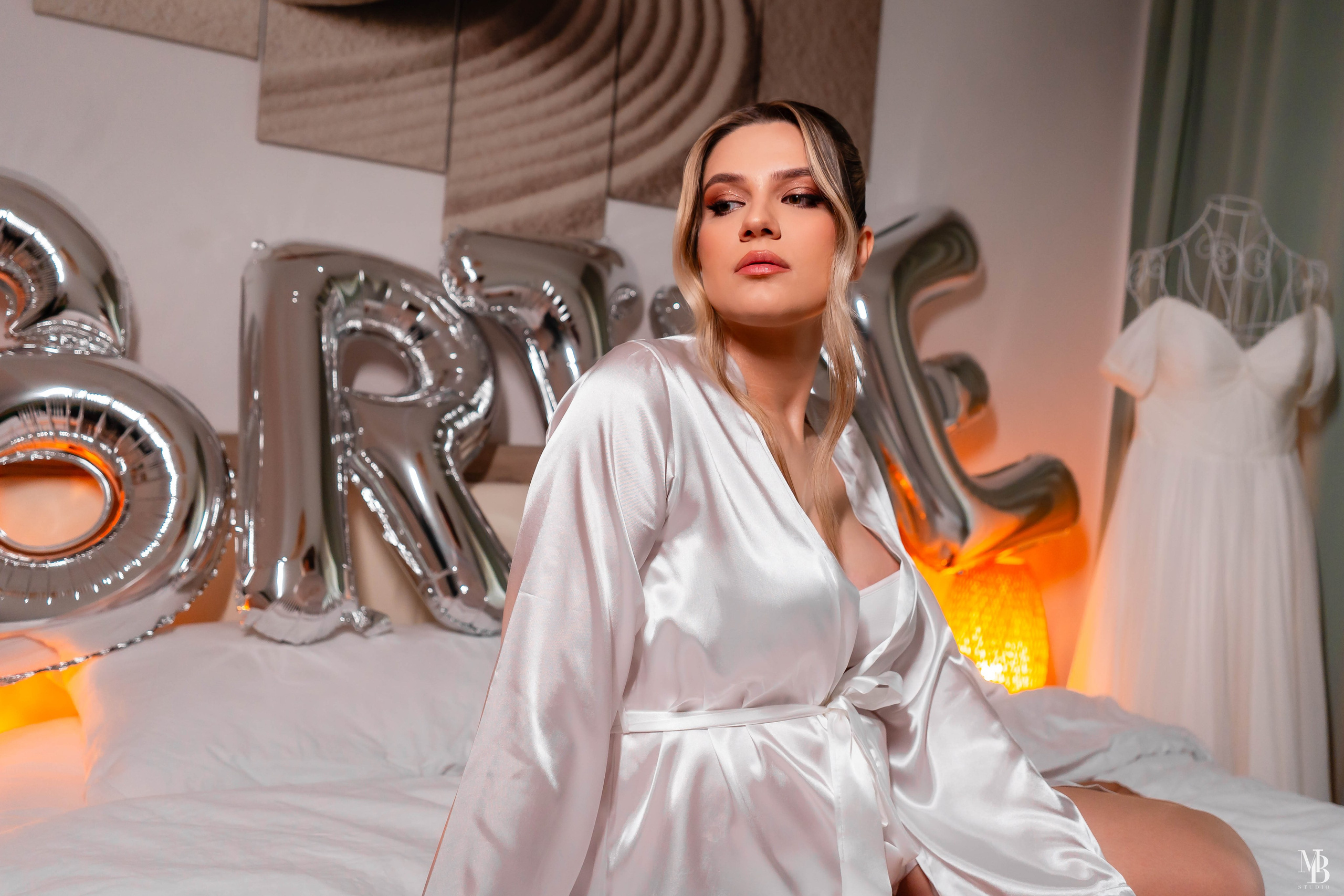 Constantin și Cătălina. MBT STUDIO