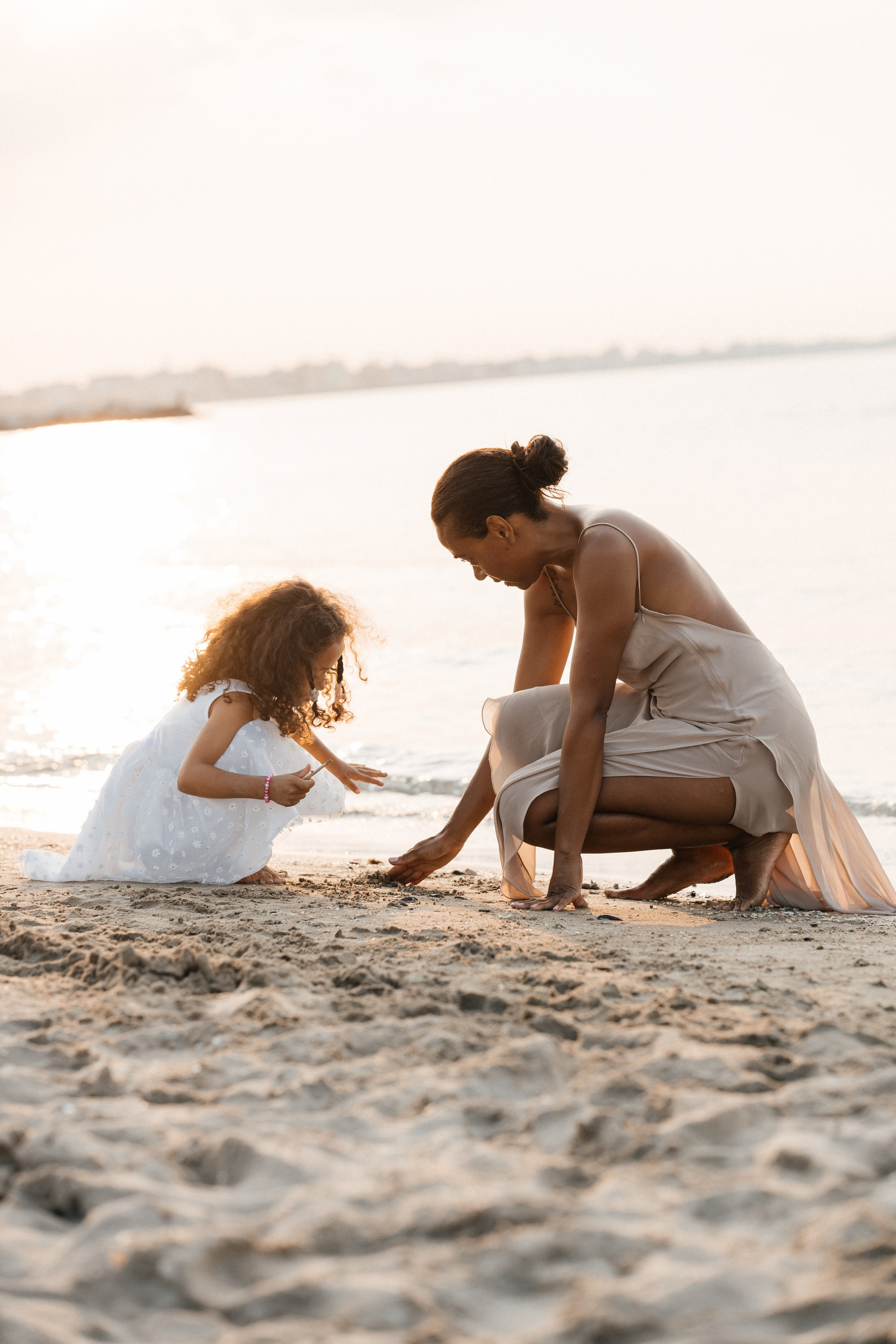 Elena with mother. Fotografa Rimini