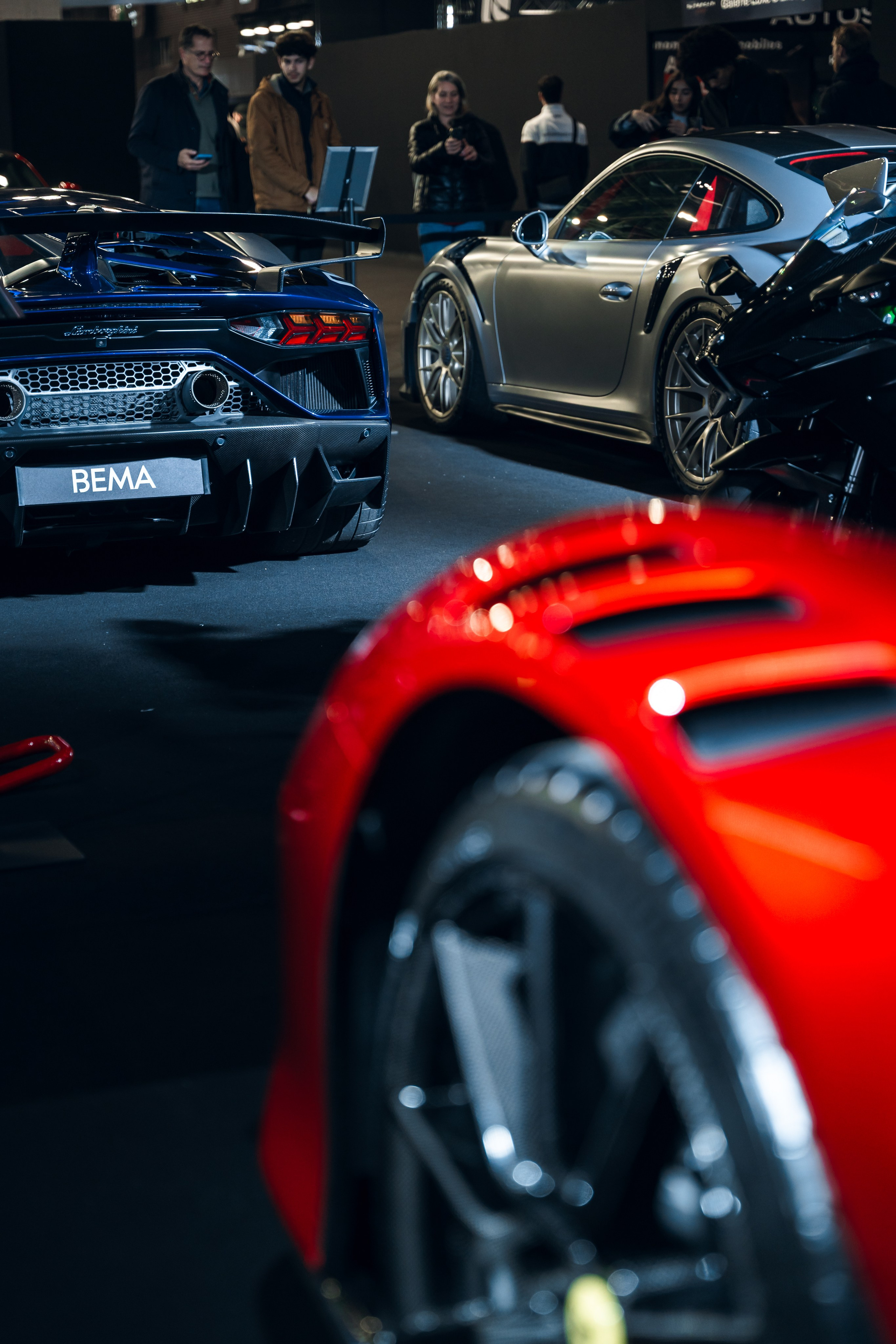 Retromobile 2026. Photographe de voitures à Paris — Vitalii Motruk