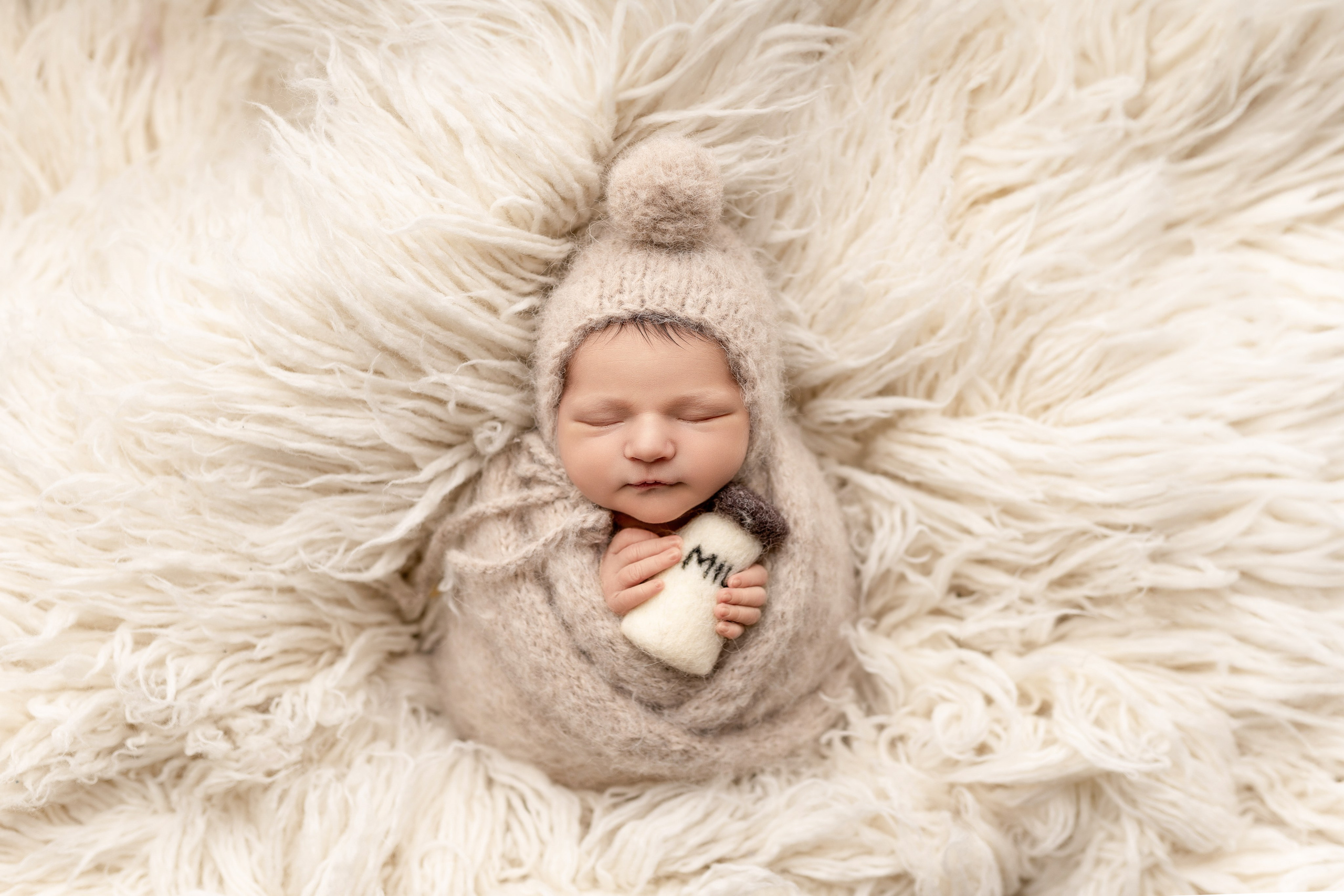 Esu Aleksandra naujagimių ir kudikių fotografė iš Vilniaus