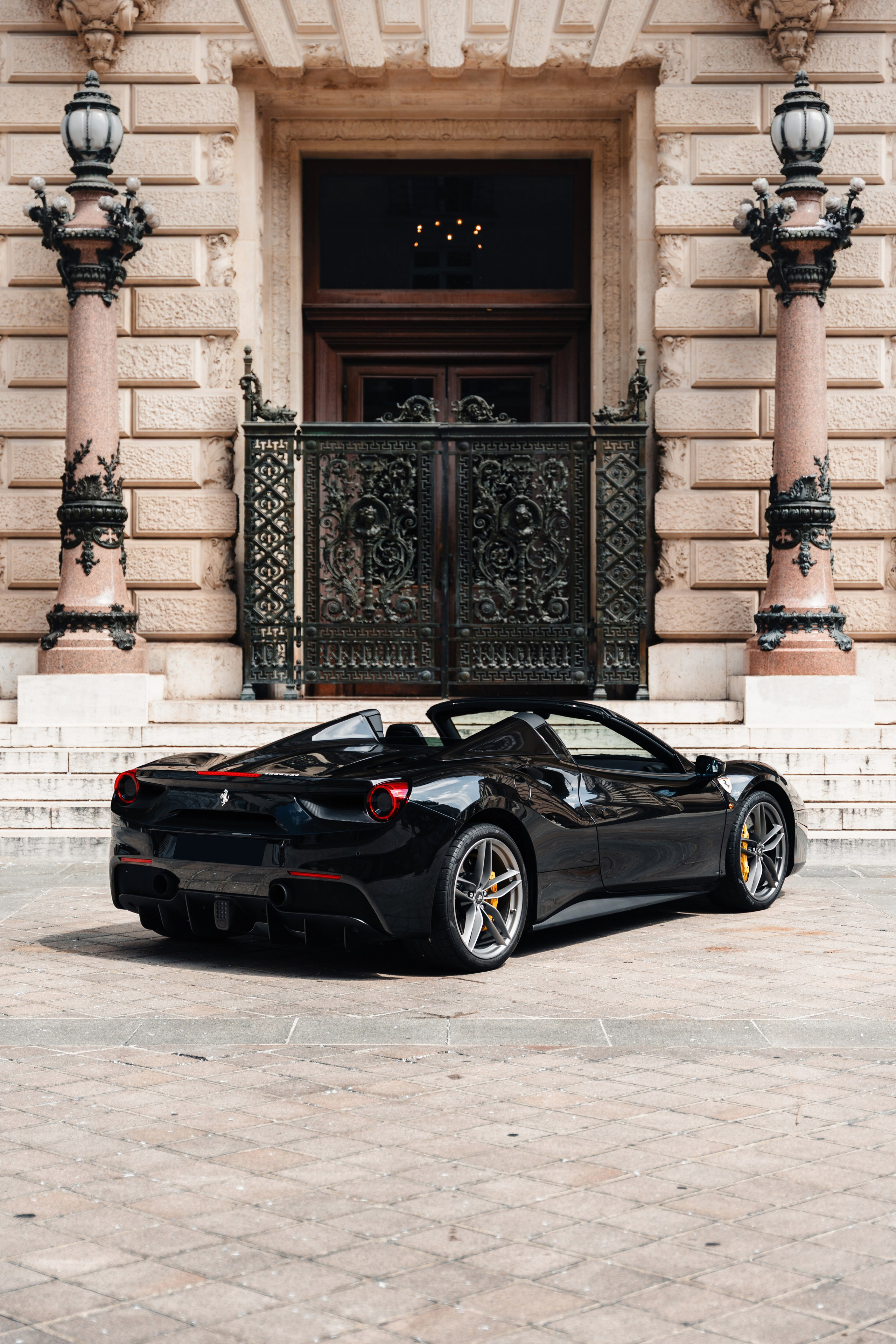Ferrari 488 Spider. Photographe de voitures à Paris — Vitalii Motruk