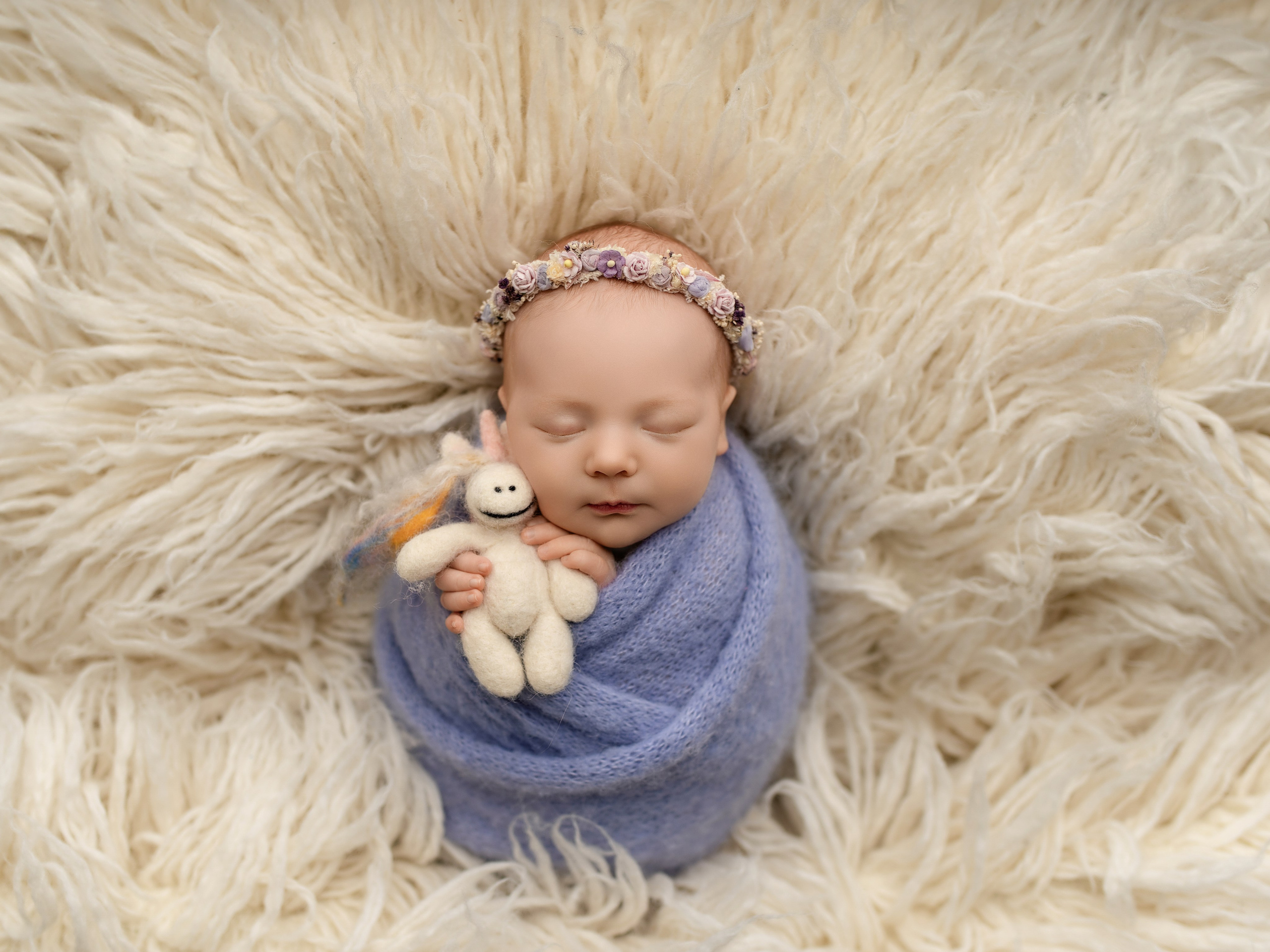 Esu Aleksandra naujagimių ir kudikių fotografė iš Vilniaus