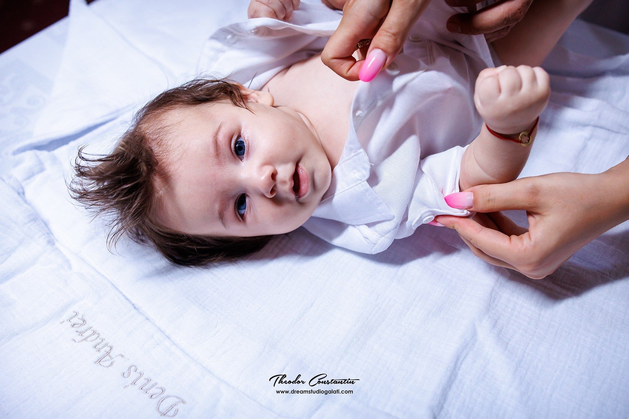 Botez. Dream Studio Galați – ședințe foto profesionale pentru familie, portrete și evenimente