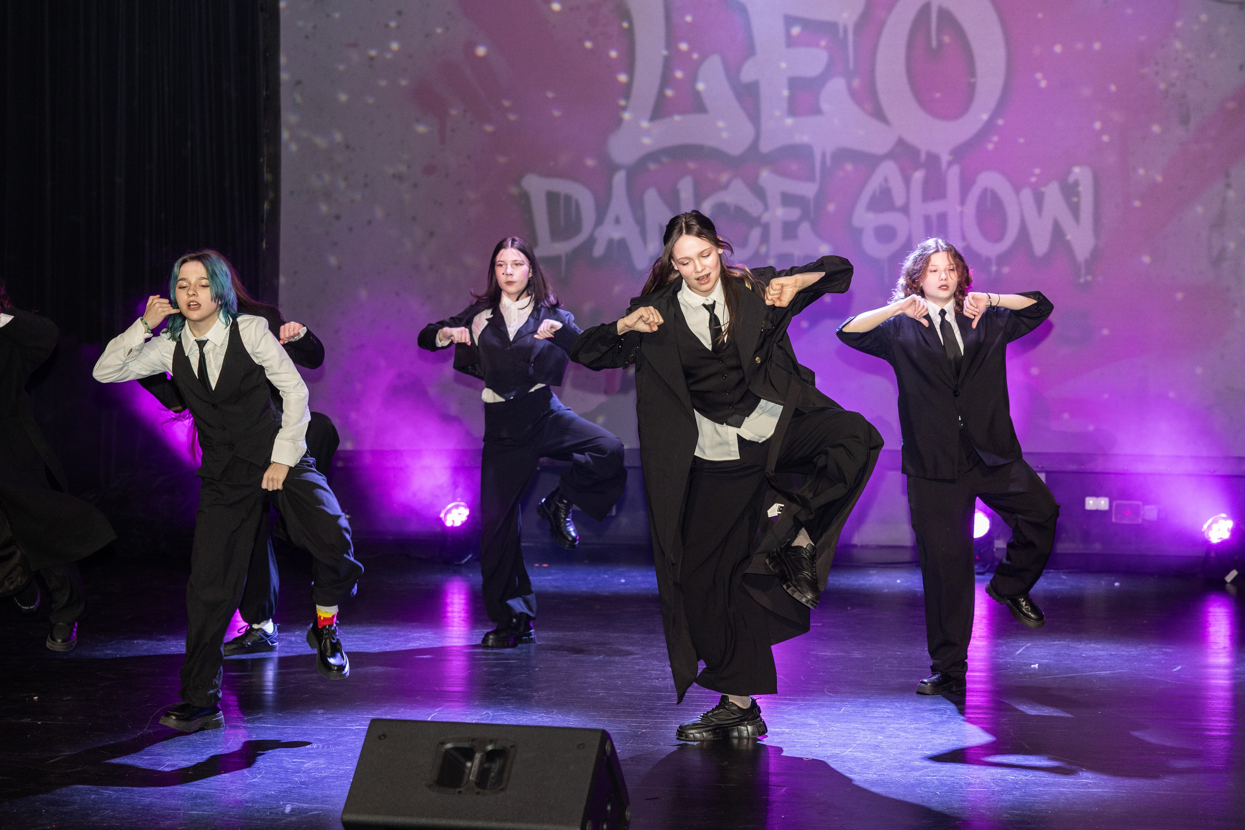 LEO DANCE SHOW WINTER 2025. Семейный и детский фотограф в Варшаве Мила Бобровская