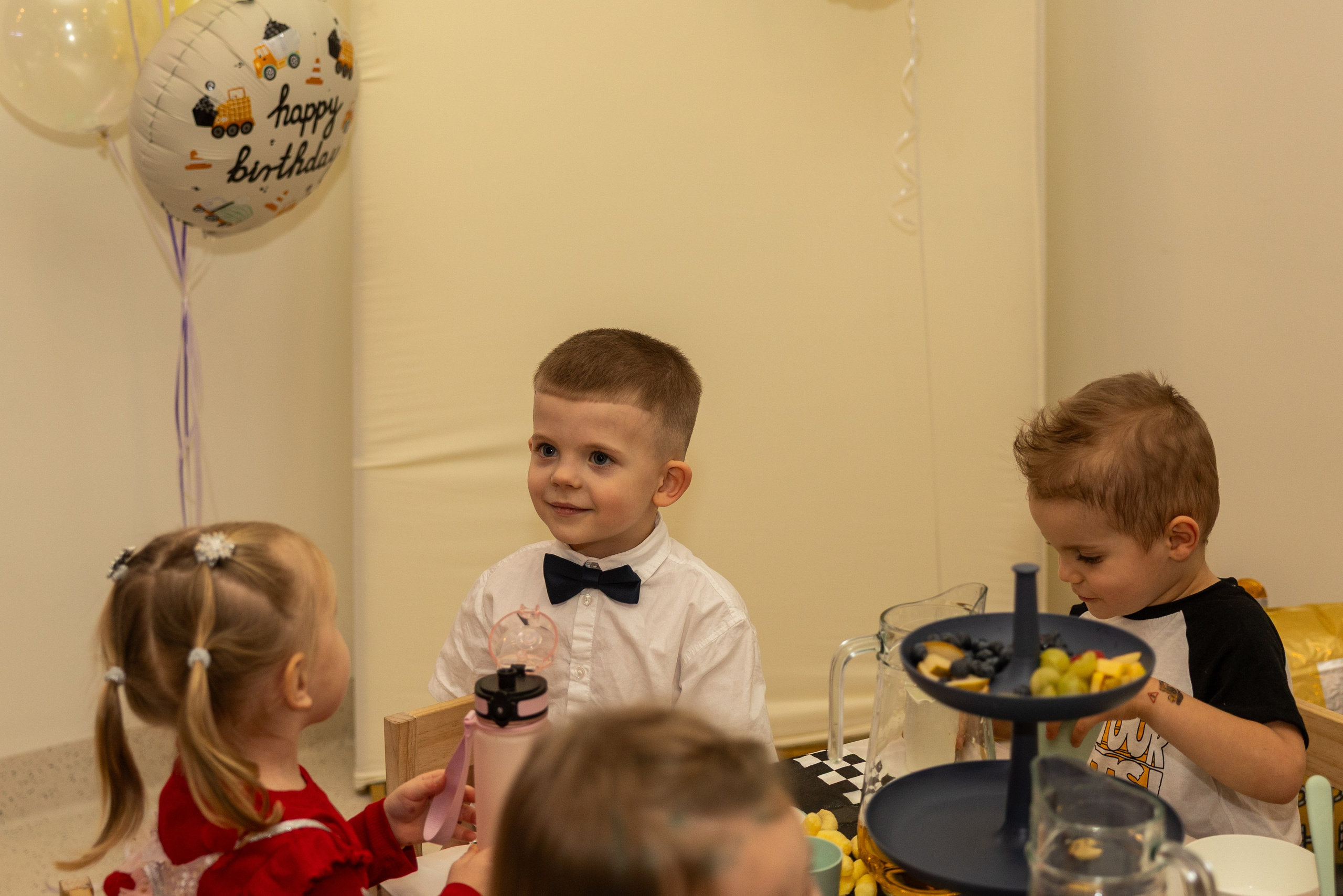 День рождения Артёма 24 января 2026 года. Семейный и детский фотограф в Варшаве Мила Бобровская