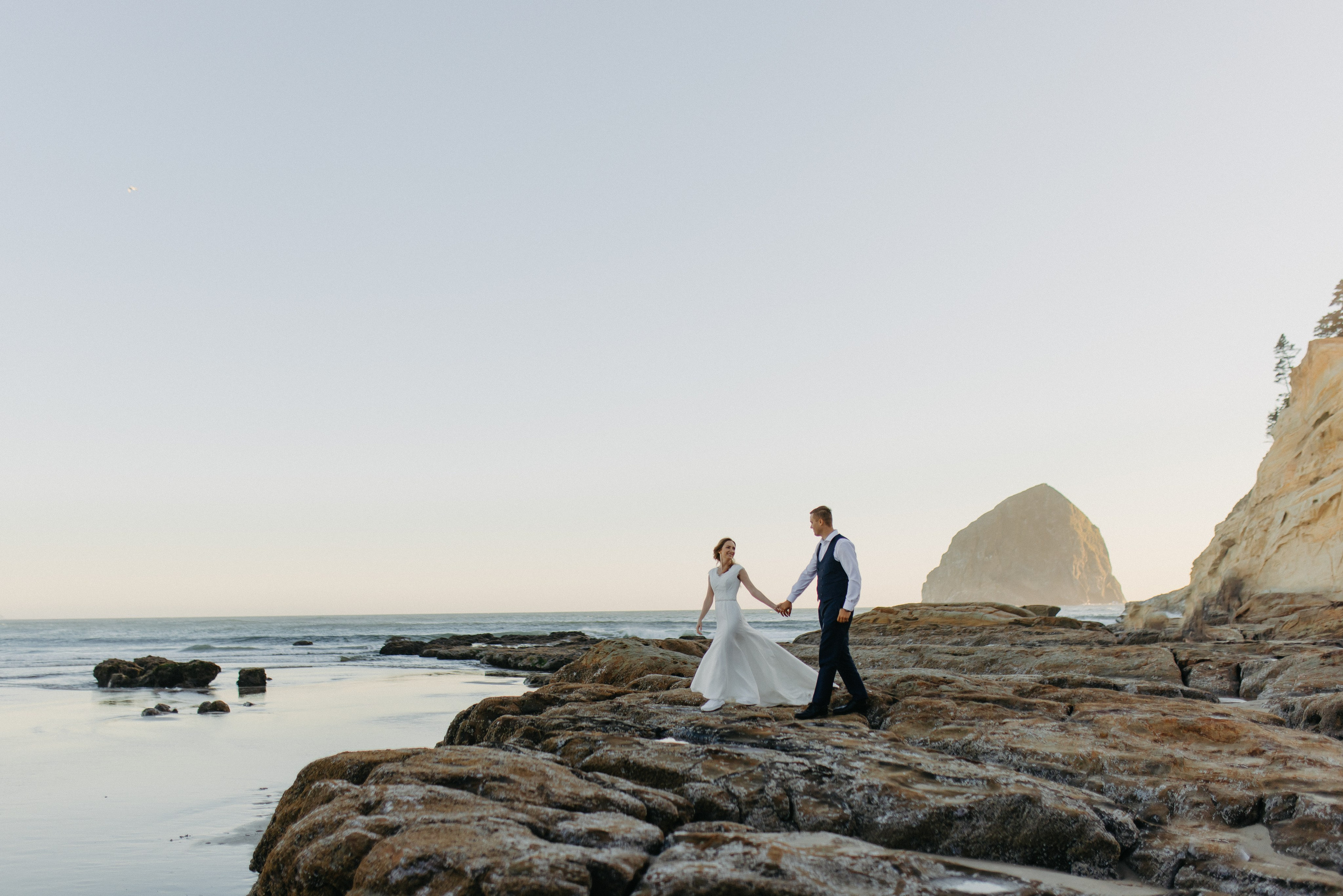 Wedding Photographer Ksenia Kalytych |Vancouver, WA | available for travel |