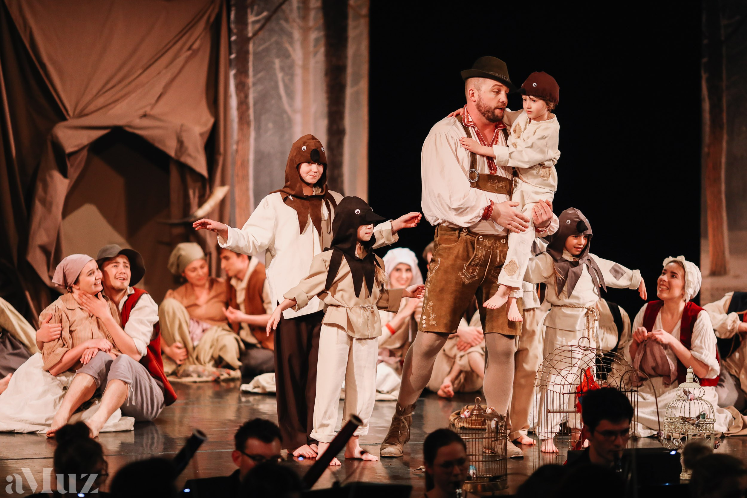 Opera Łąkowa. Fotograf Ślubny Warszawa - Sesje Biznesowe Rodzinne Eventy