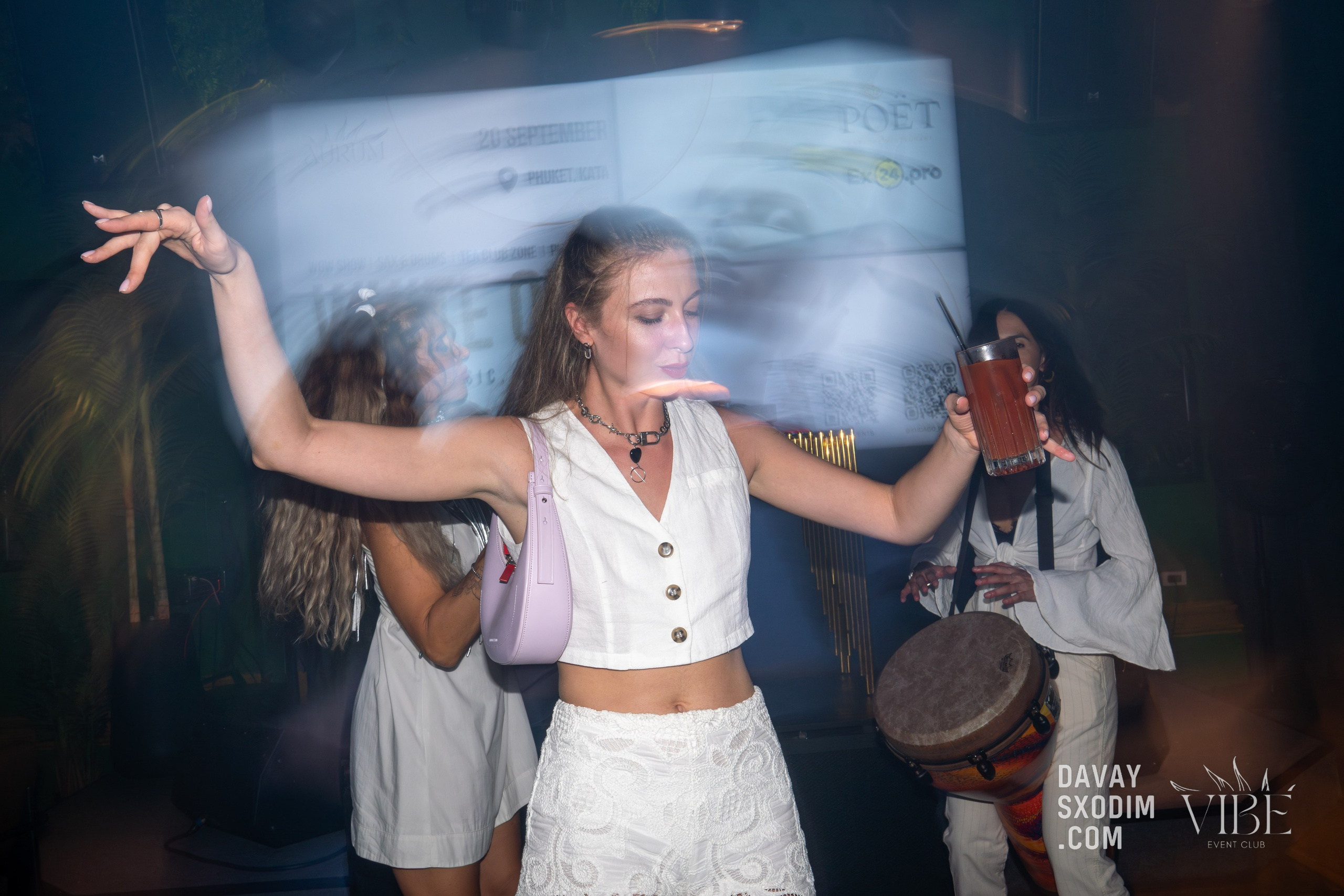 Вечеринка White Out | Фоторепортаж | Видеорепортаж | Афиша | DAVAYSXODIM.com PHUKET. АФИША|ФОТОРЕПОРТАЖИ|ИВЕНТЫ|ПХУКЕТ