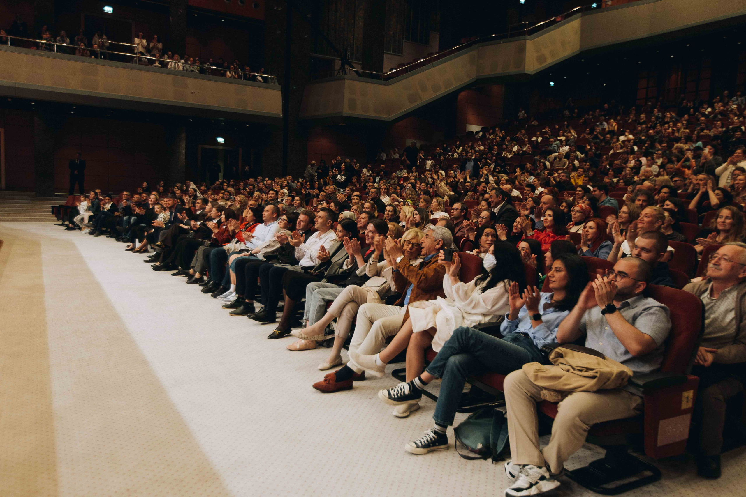 The Tchaikovsky Academic Grand Symphony Orchestra in Istanbul. Wedding&Event photographer Ismail Rzayev in Baku