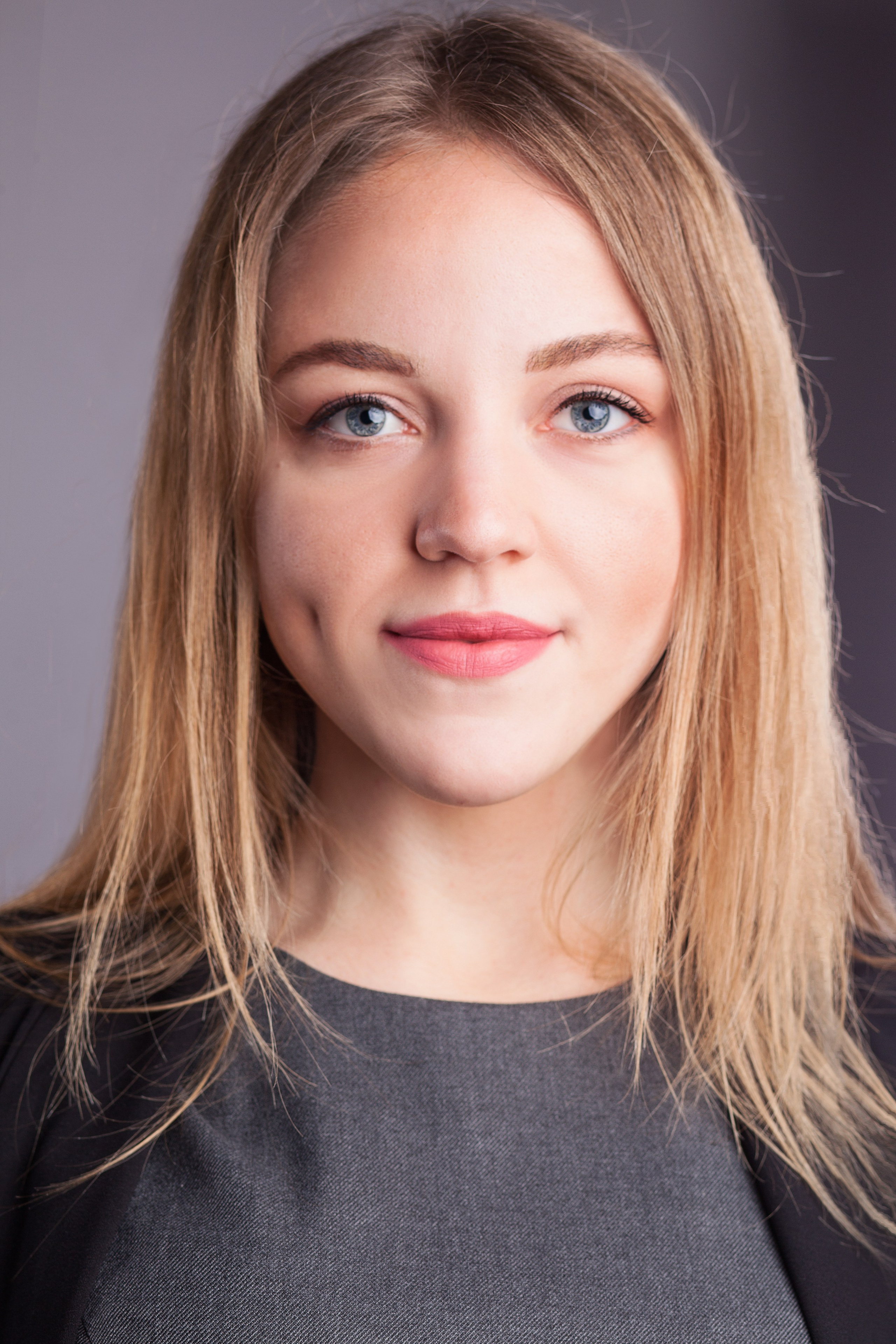 Portraits. Photographer Anya Goldenberg. Works in Reading and surrounding areas