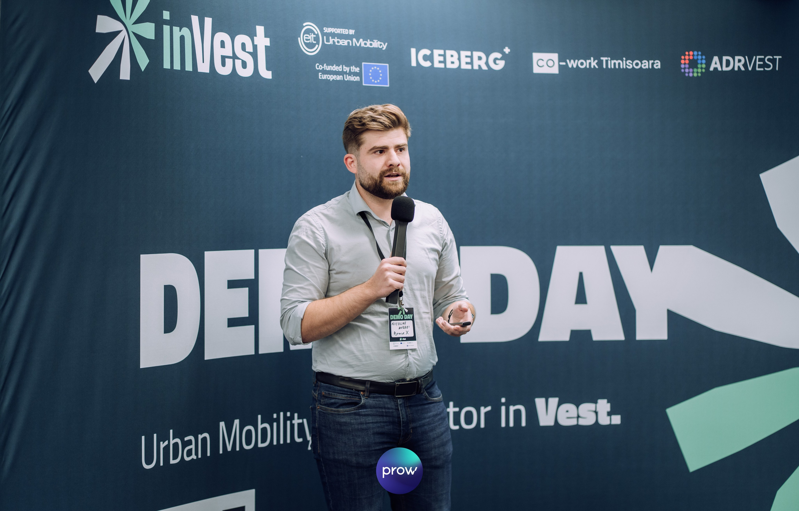InVest DemoDay @ Cowork. Cozac Cristian Photographer