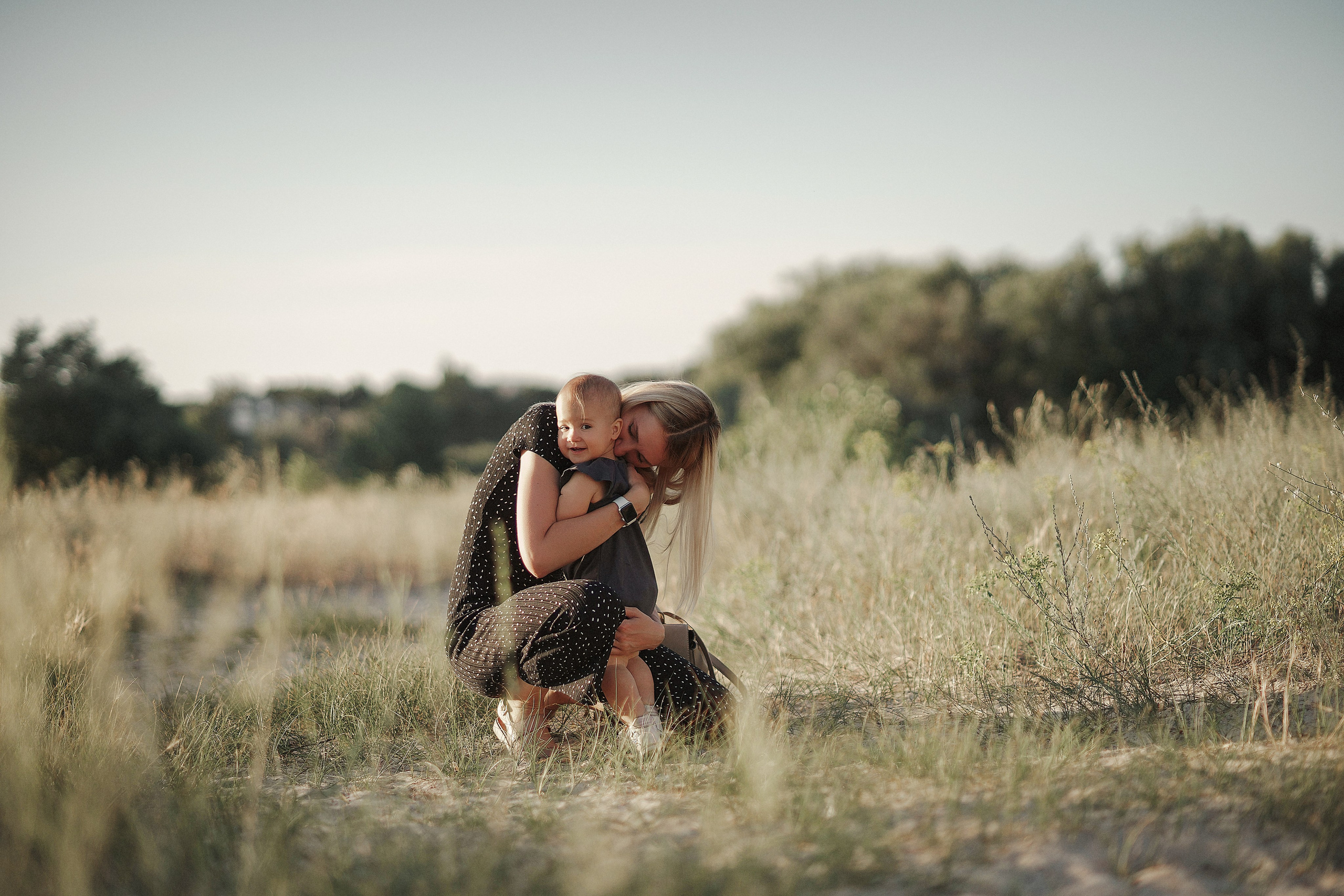 Family outdoor summer shooting. Wedding and family photographer Ireland