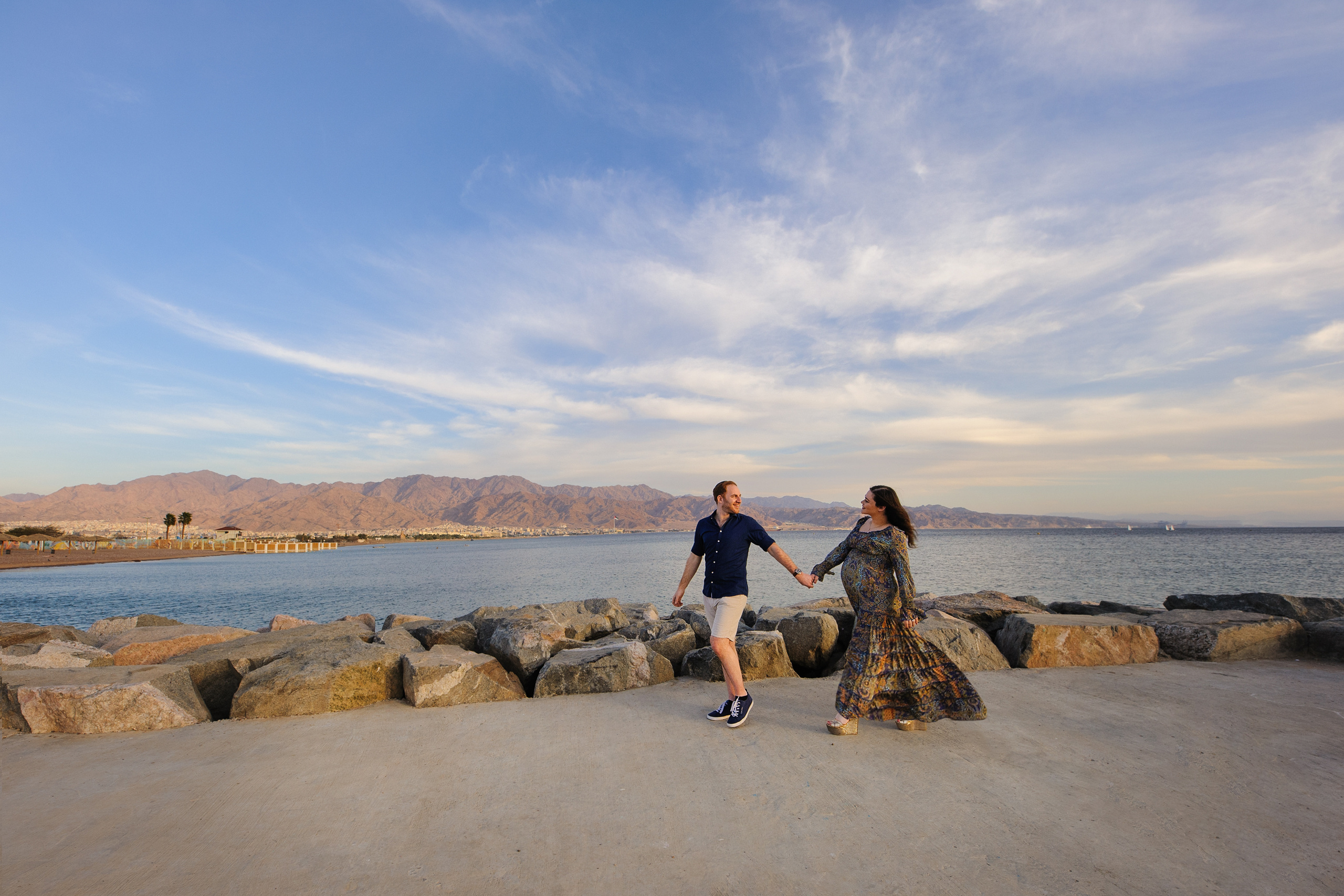 Pregnancy photoshooting on the sunset on the sea for Saul & Jessica. Семейный детский беременности love-story фотограф Эйлат Израиль Ольга Амчиславски