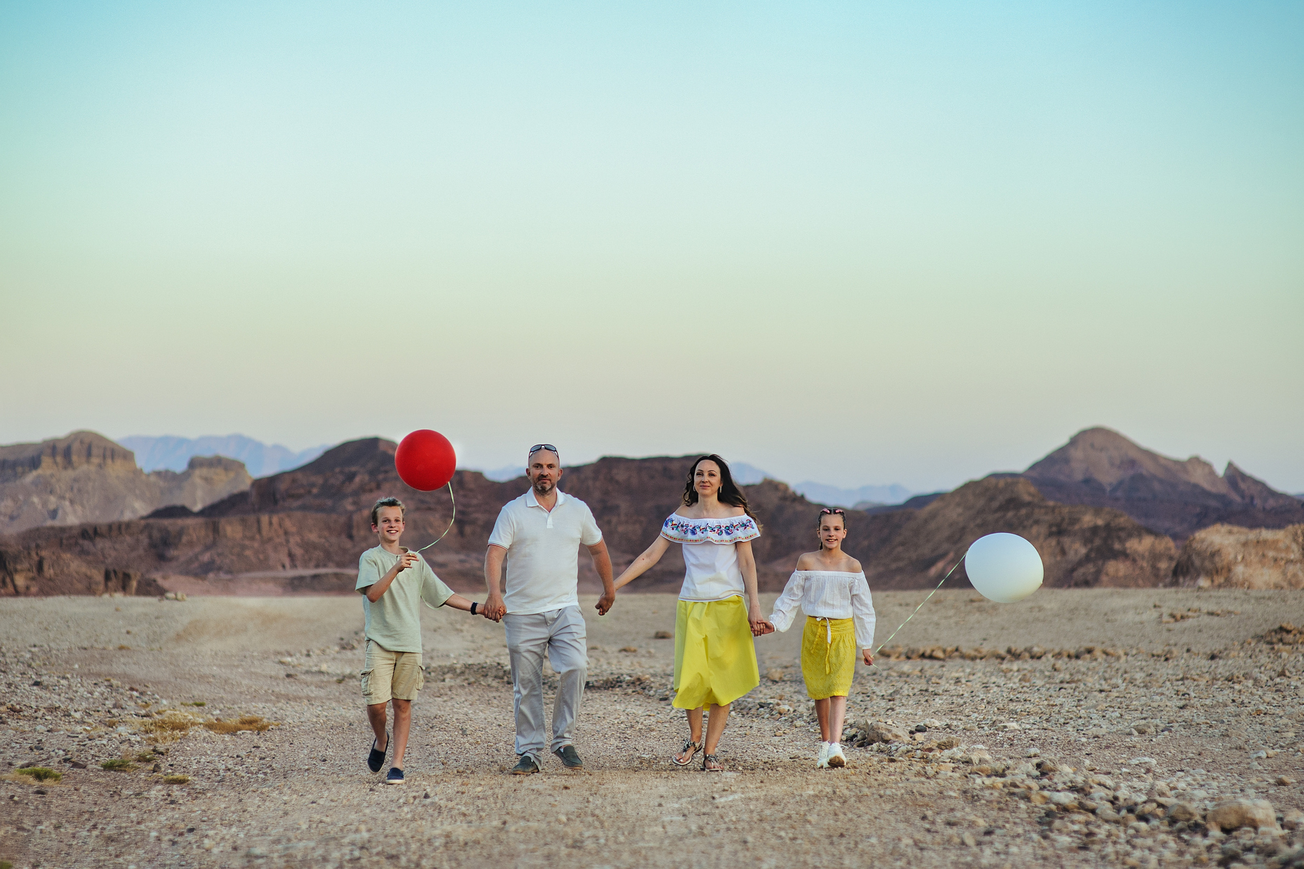 Batmizva_Vivi & family. Family children pregnancy love stories photographer in Eilat Israel Olga Amchislavsky