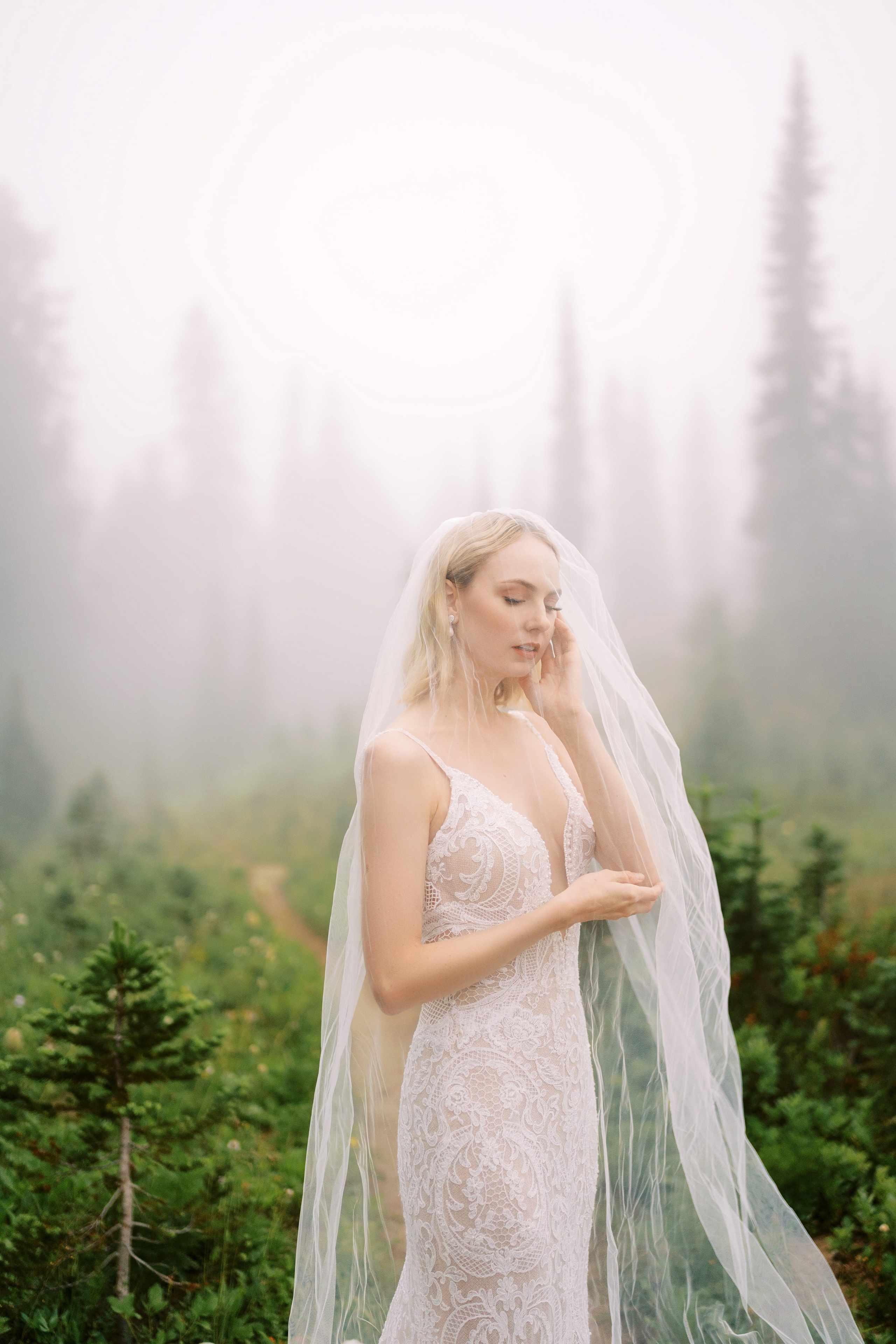 Rachel & Ryan Wedding photoshoot. August 2024. Little Tipsoo Lake, WA Day 2. EVAN ARISTOV WEDDING PHOTOGRAPHY — Seattle Wedding Photographer