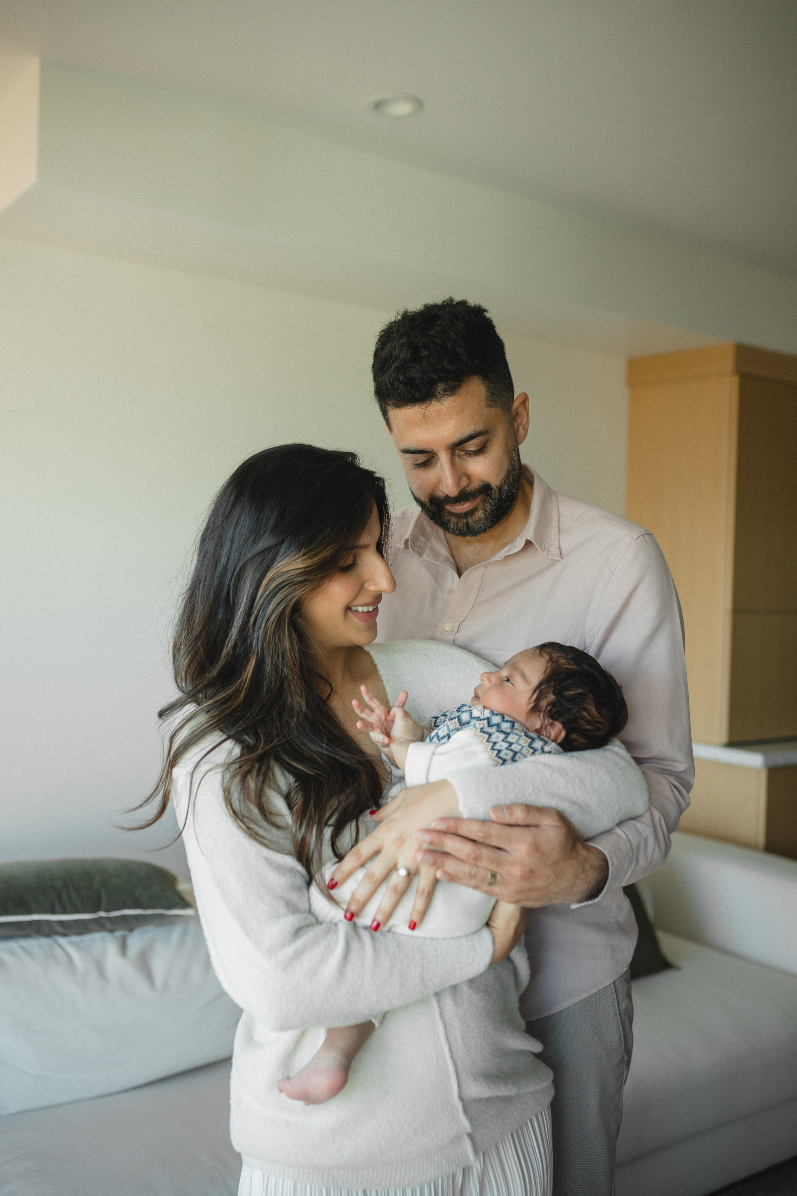 At-Home Photo Session. Maternity, newborn photographer in the Bay Area|Iryna Rakivnenko