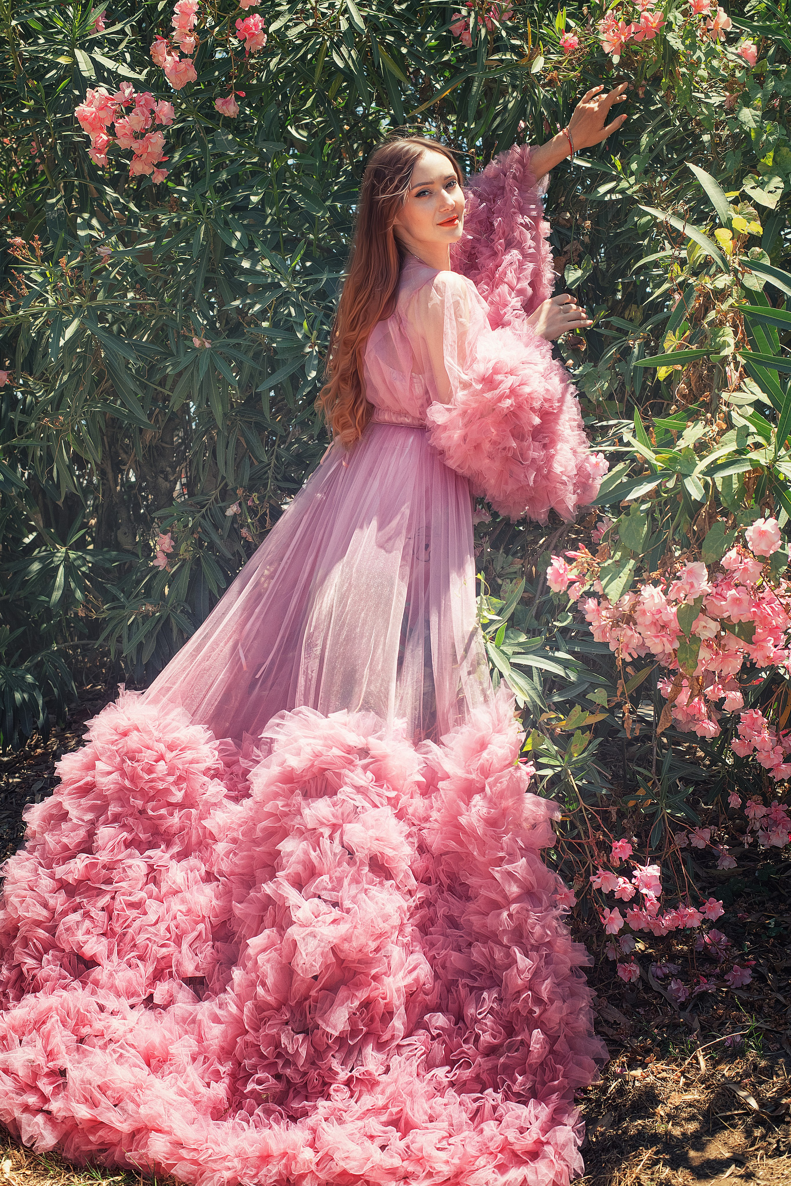 Photoshoot in tulle dresses. Фотограф в Неаполе