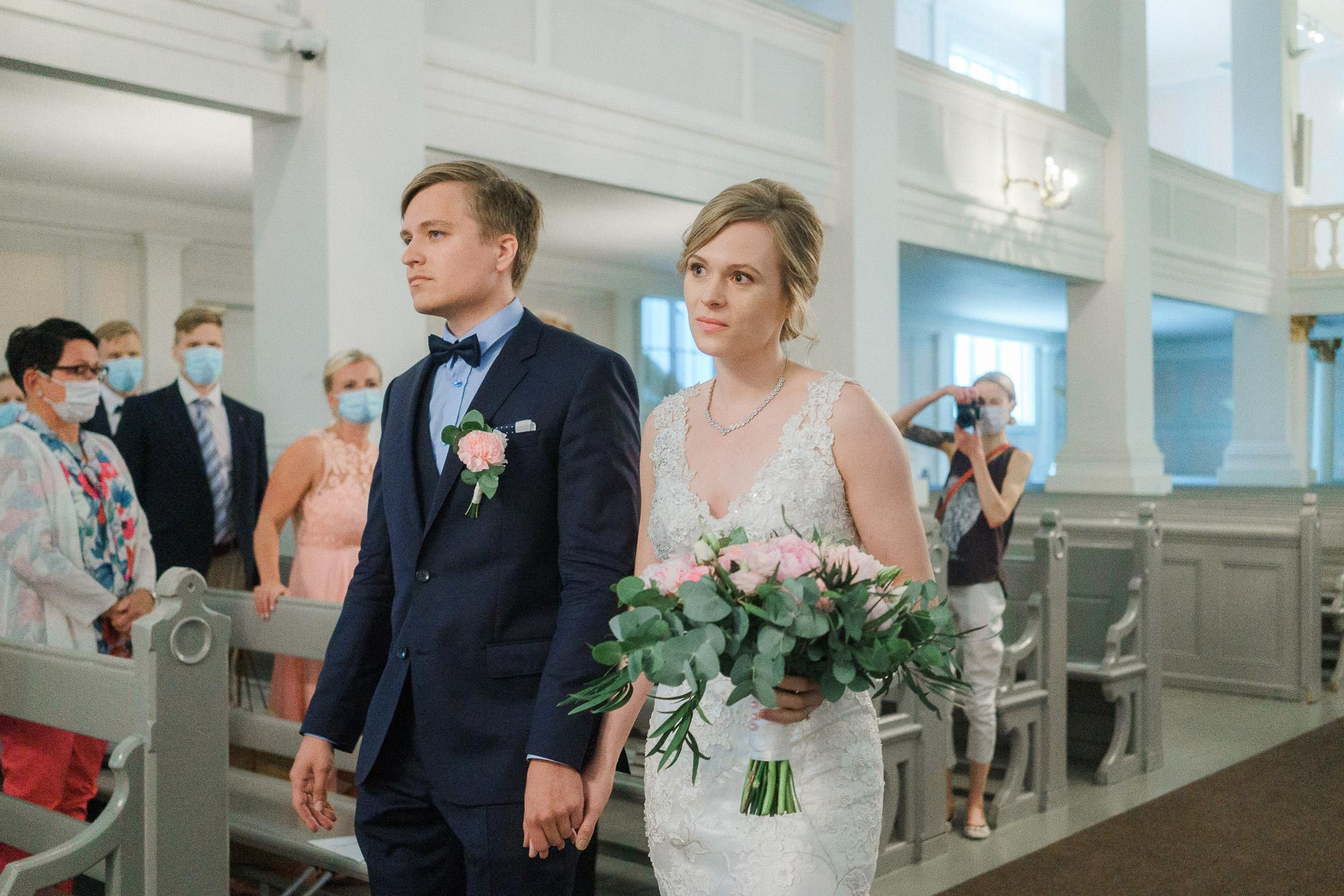 Vihkiseremonia ja hääparin kuvat