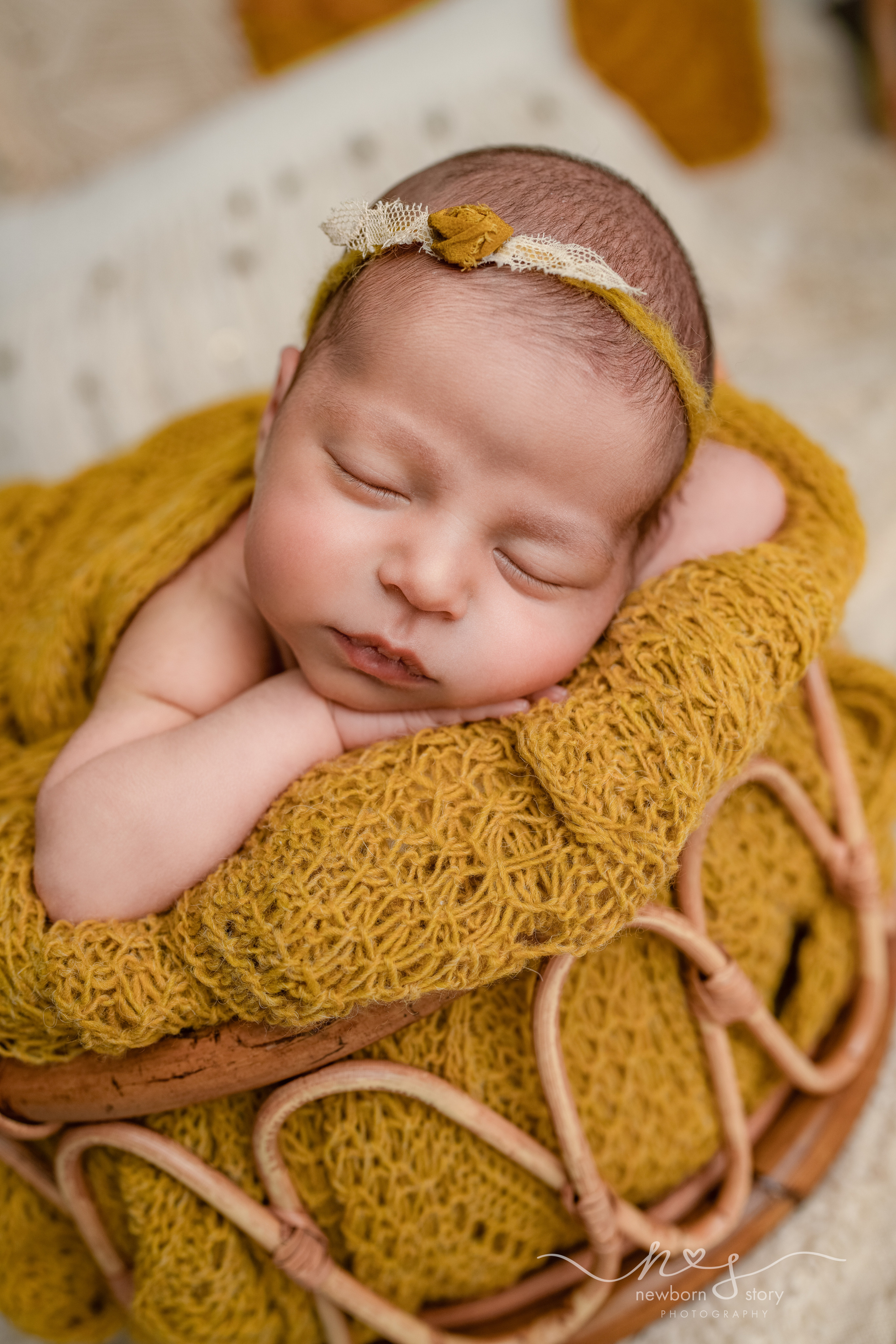 NEWBORN PHOTOGRAPHY. Newborn, Sitter and Cake Smash Photographer in Doha, Qatar