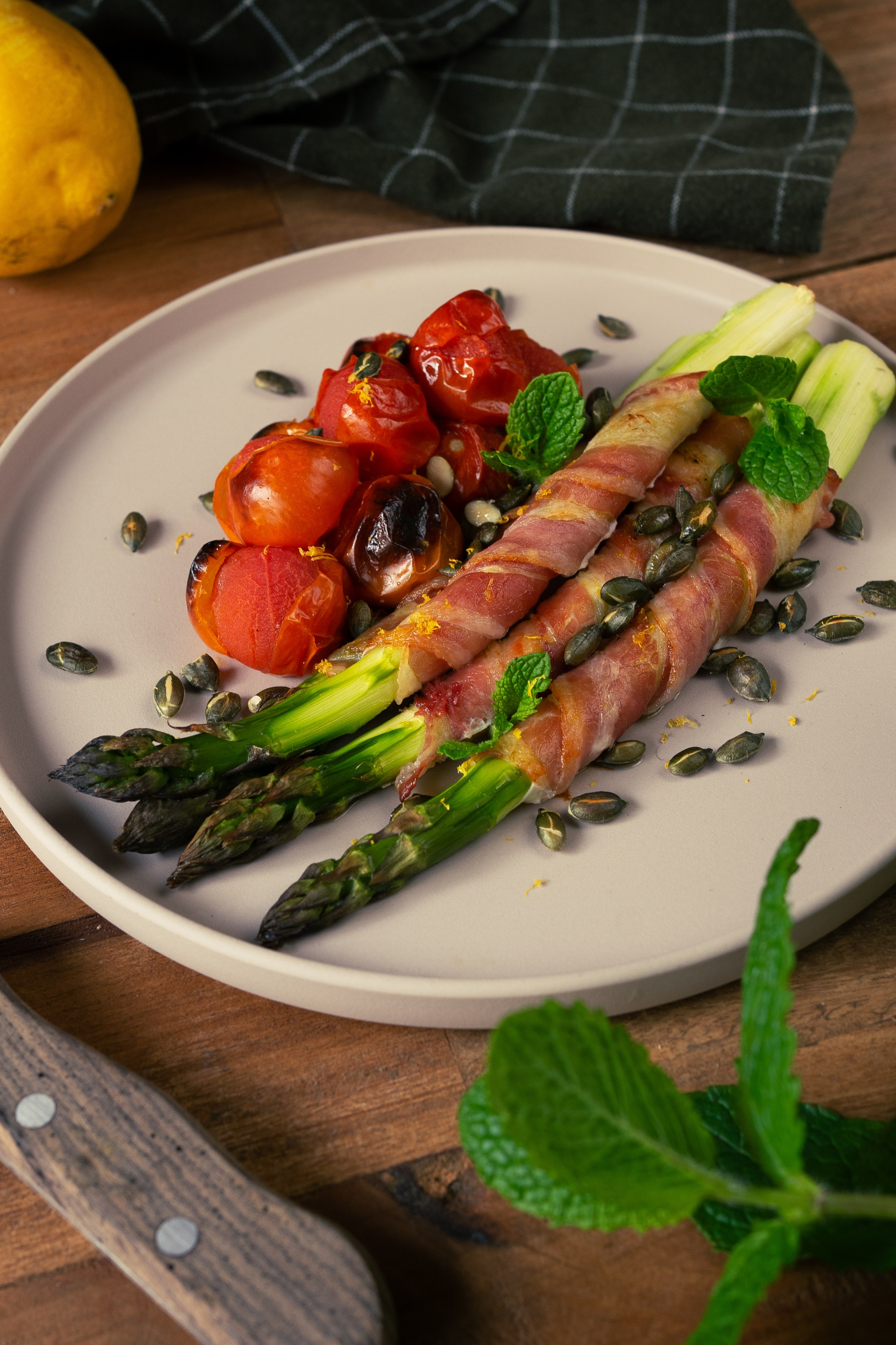 Asparaugs and bacon dish. Мария Шер. Профессиональный фотограф в городе Порту, Португалия
