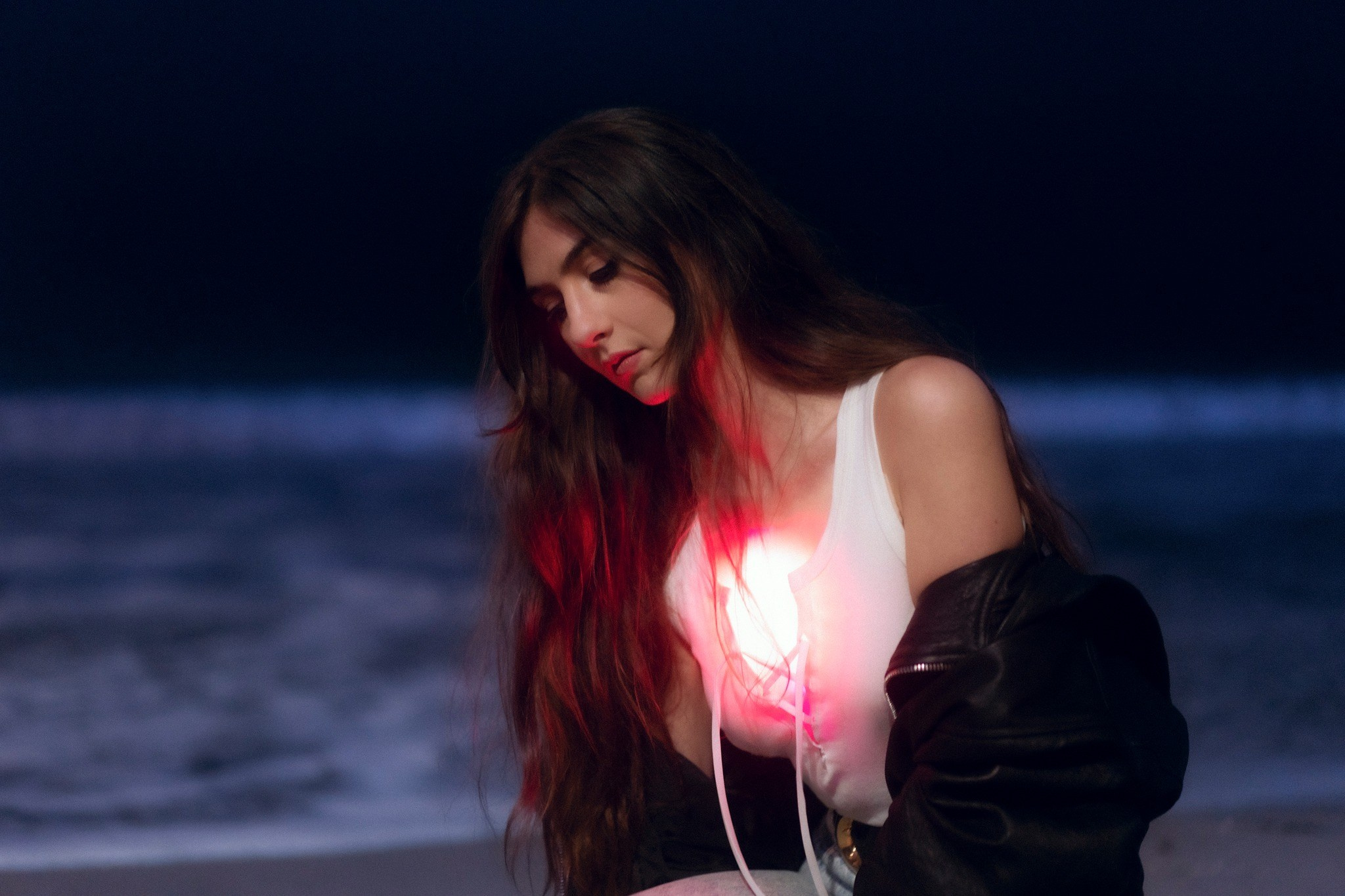 Weyes Blood y Orville Peck abandonan la agencia Wasserman tras el escándalo de Epstein | FOTKAI
