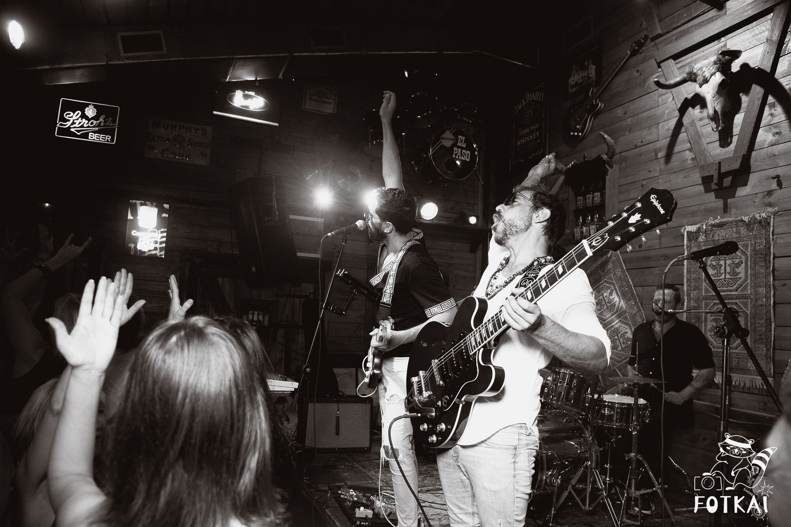 Stones of the Coast en El Paso Rock Bar Torrevieja: Reportaje fotográfico 20.09.25 | FOTKAI